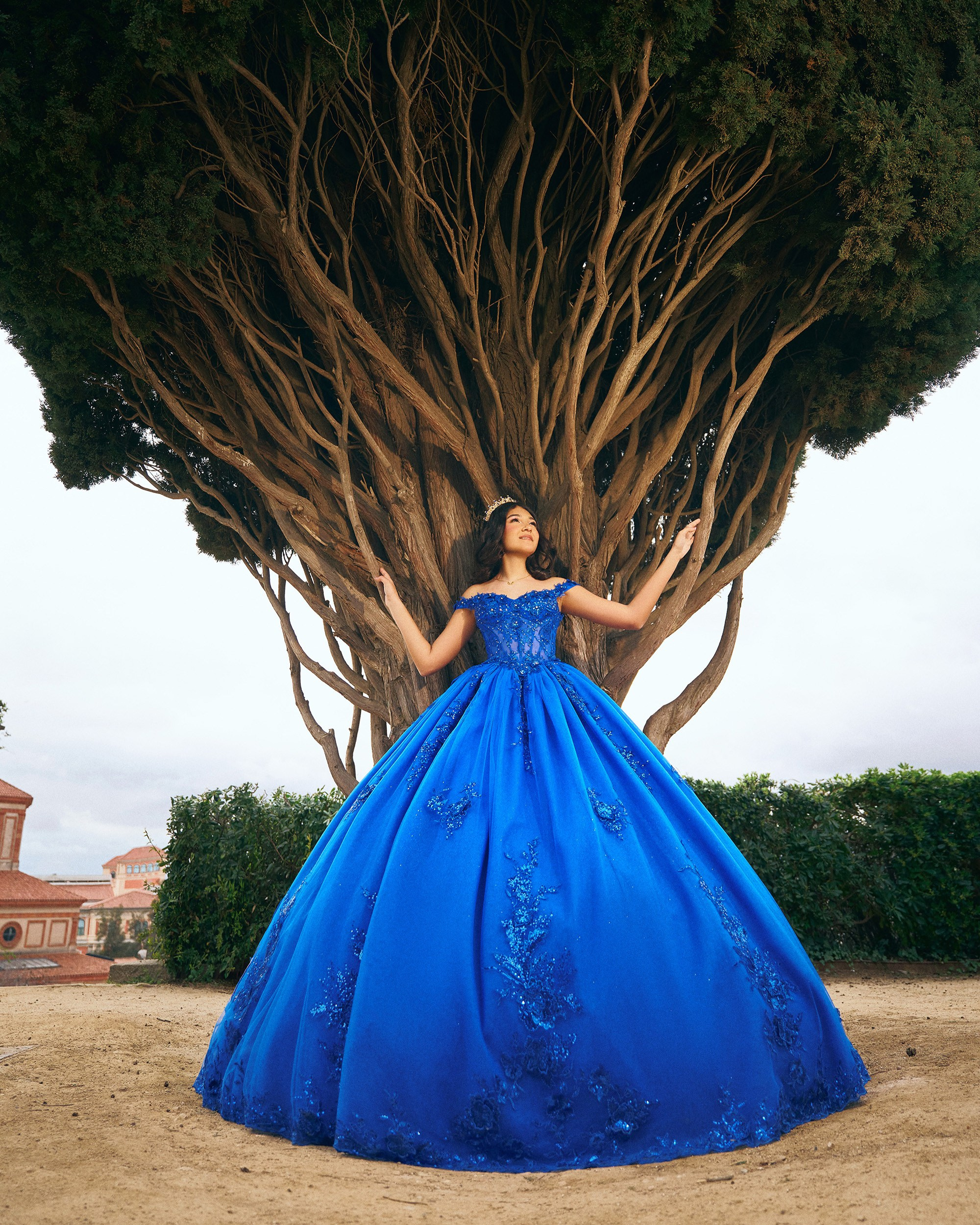 Fotógrafo de Quinceañeras en Barcelona | Sesión de 15 Años con Vestidos Únicos en Lugares Icónicos