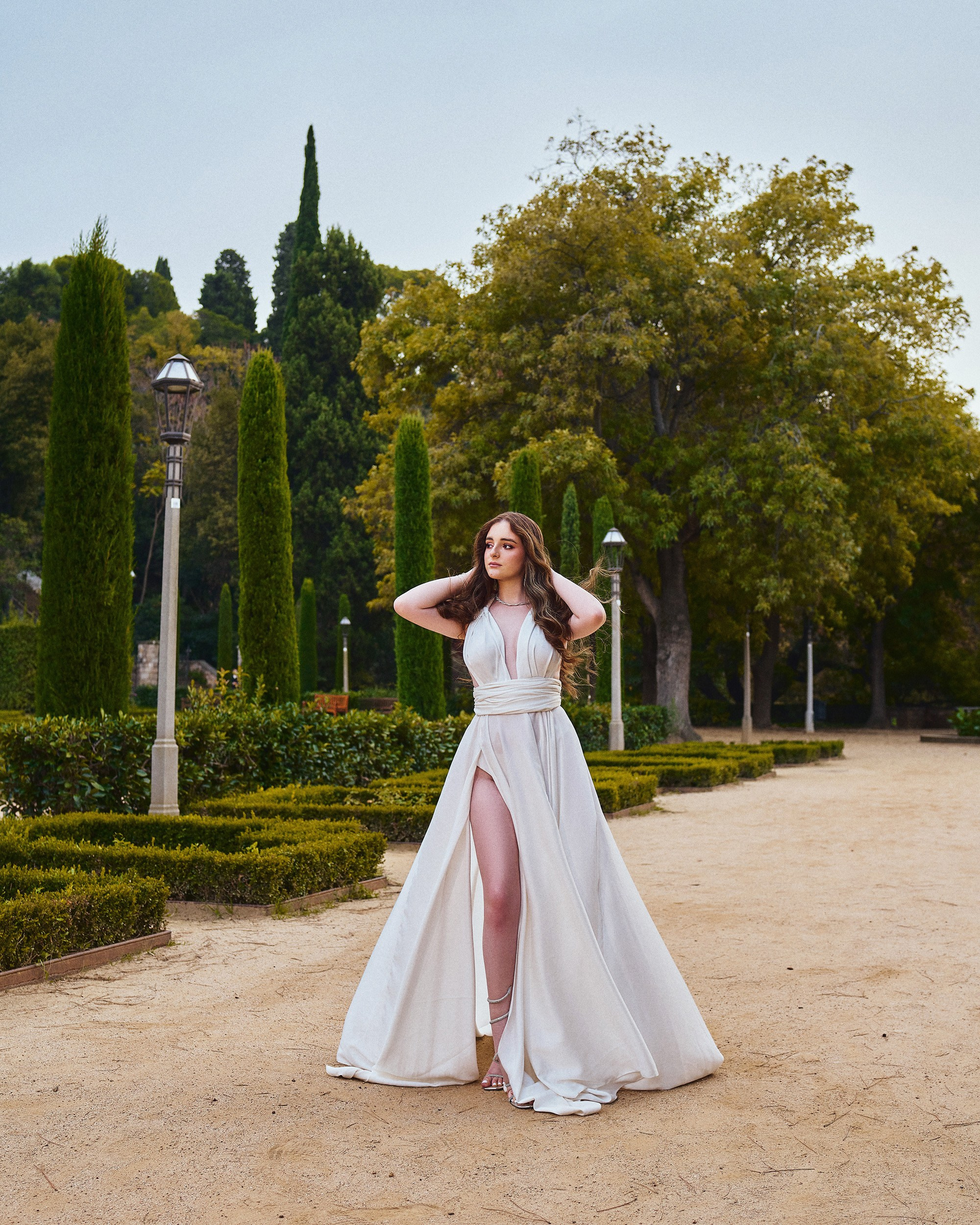 Fotógrafo de Quinceañeras en Barcelona | Sesión de 15 Años con Vestidos Únicos en Lugares Icónicos