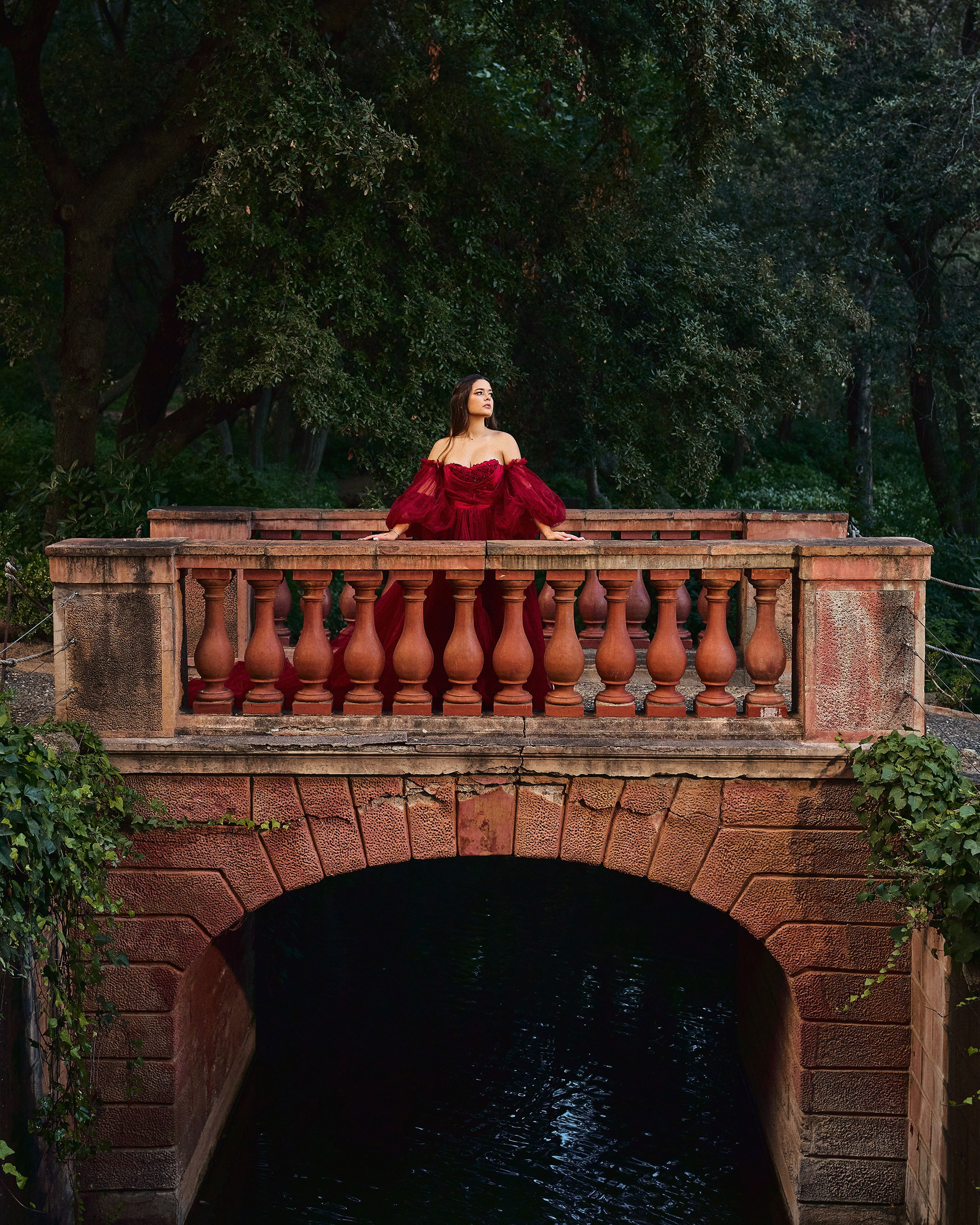 Fotógrafo de Quinceañeras en Barcelona | Sesión de 15 Años con Vestidos Únicos en Lugares Icónicos