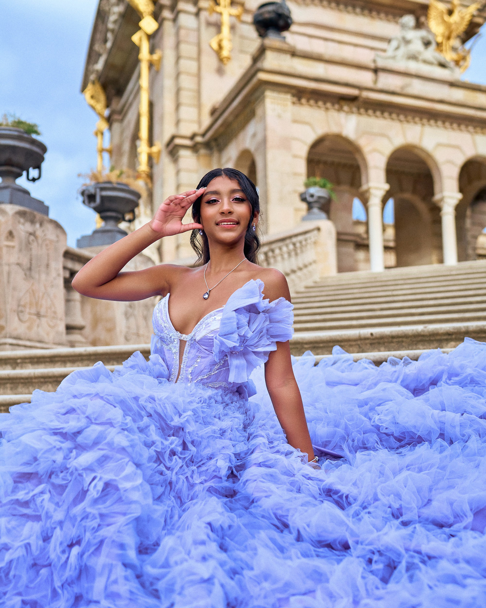 Fotógrafo de Quinceañeras en Barcelona | Sesión de 15 Años con Vestidos Únicos en Lugares Icónicos
