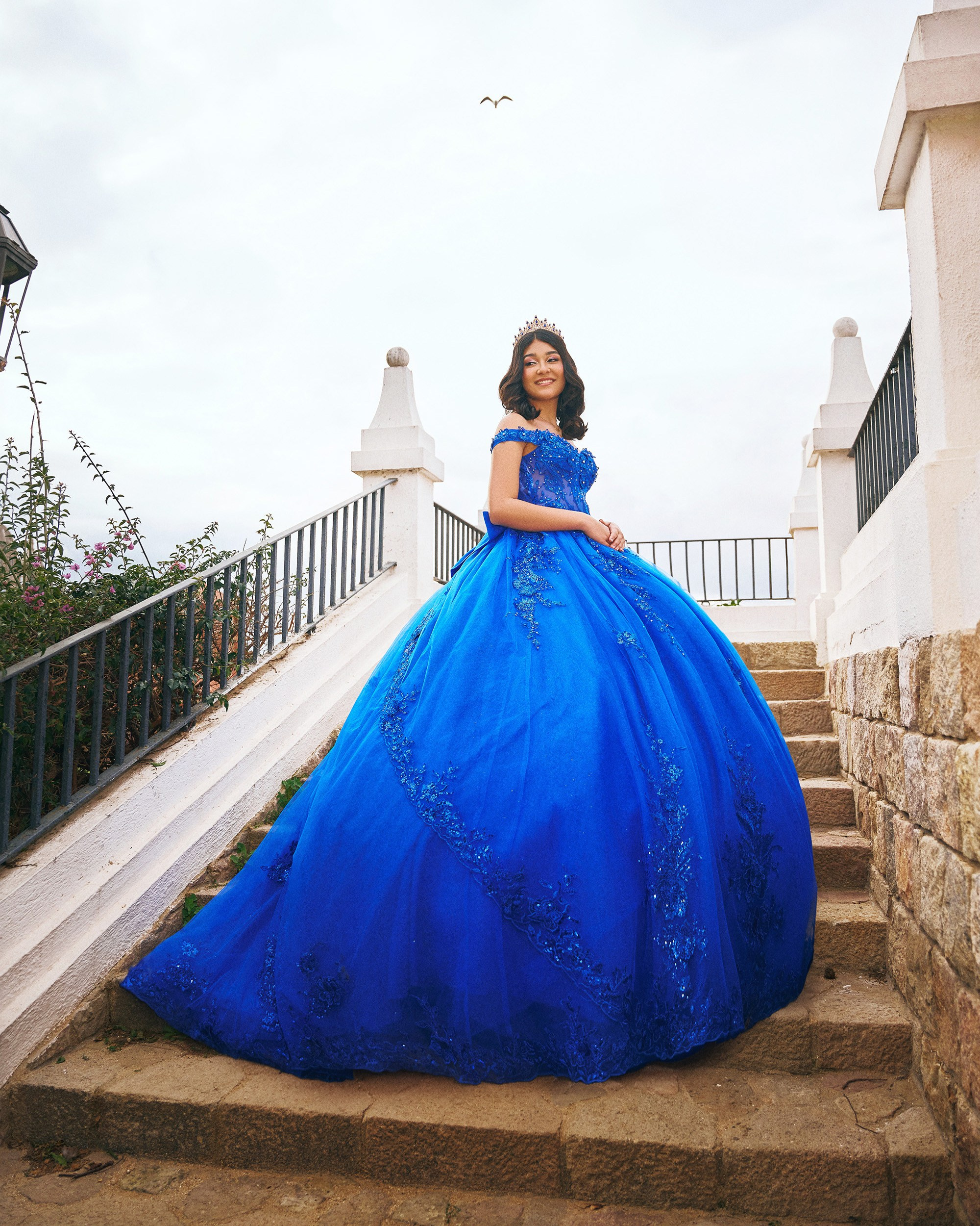 Fotógrafo de Quinceañeras en Barcelona | Sesión de 15 Años con Vestidos Únicos en Lugares Icónicos