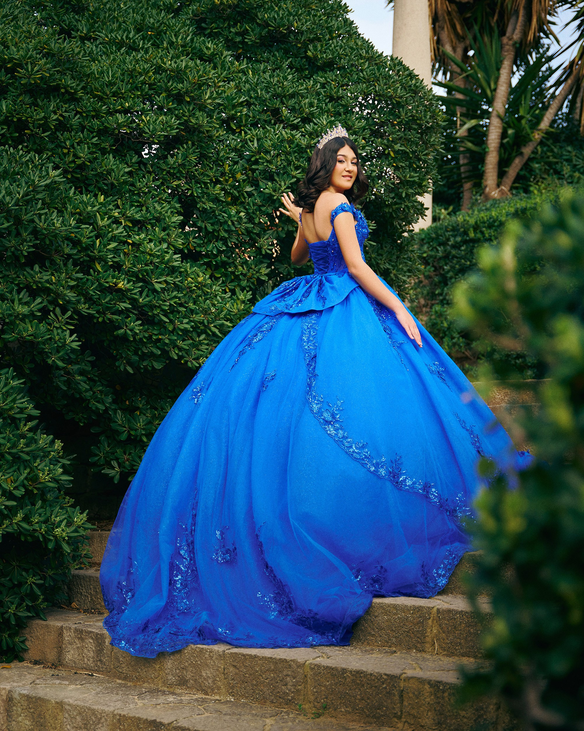 Fotógrafo de Quinceañeras en Barcelona | Sesión de 15 Años con Vestidos Únicos en Lugares Icónicos