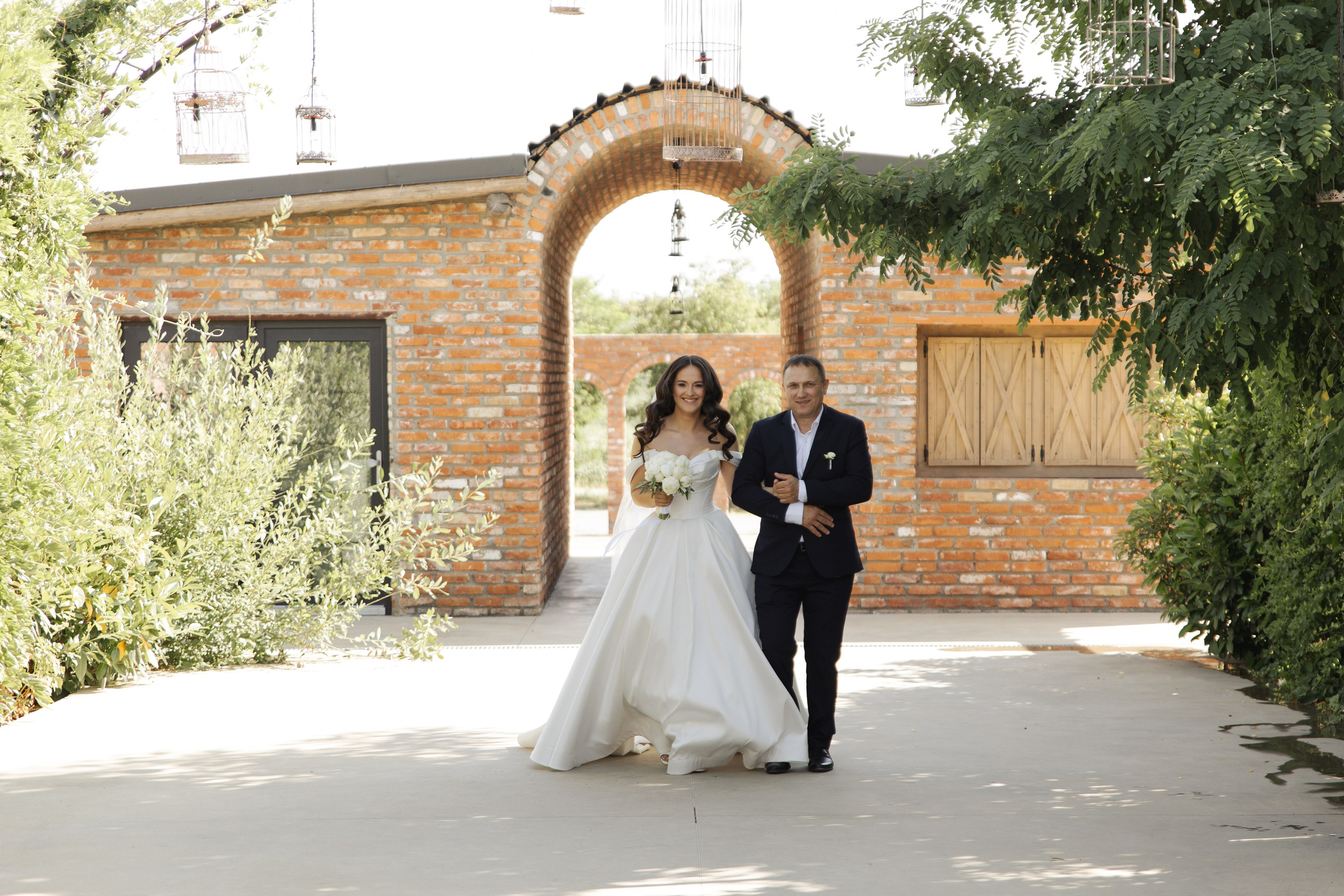 Victoria & Cristian | Wedding at Province Timisoara. Wedding photographer and videographer based in Timisoara, Romania