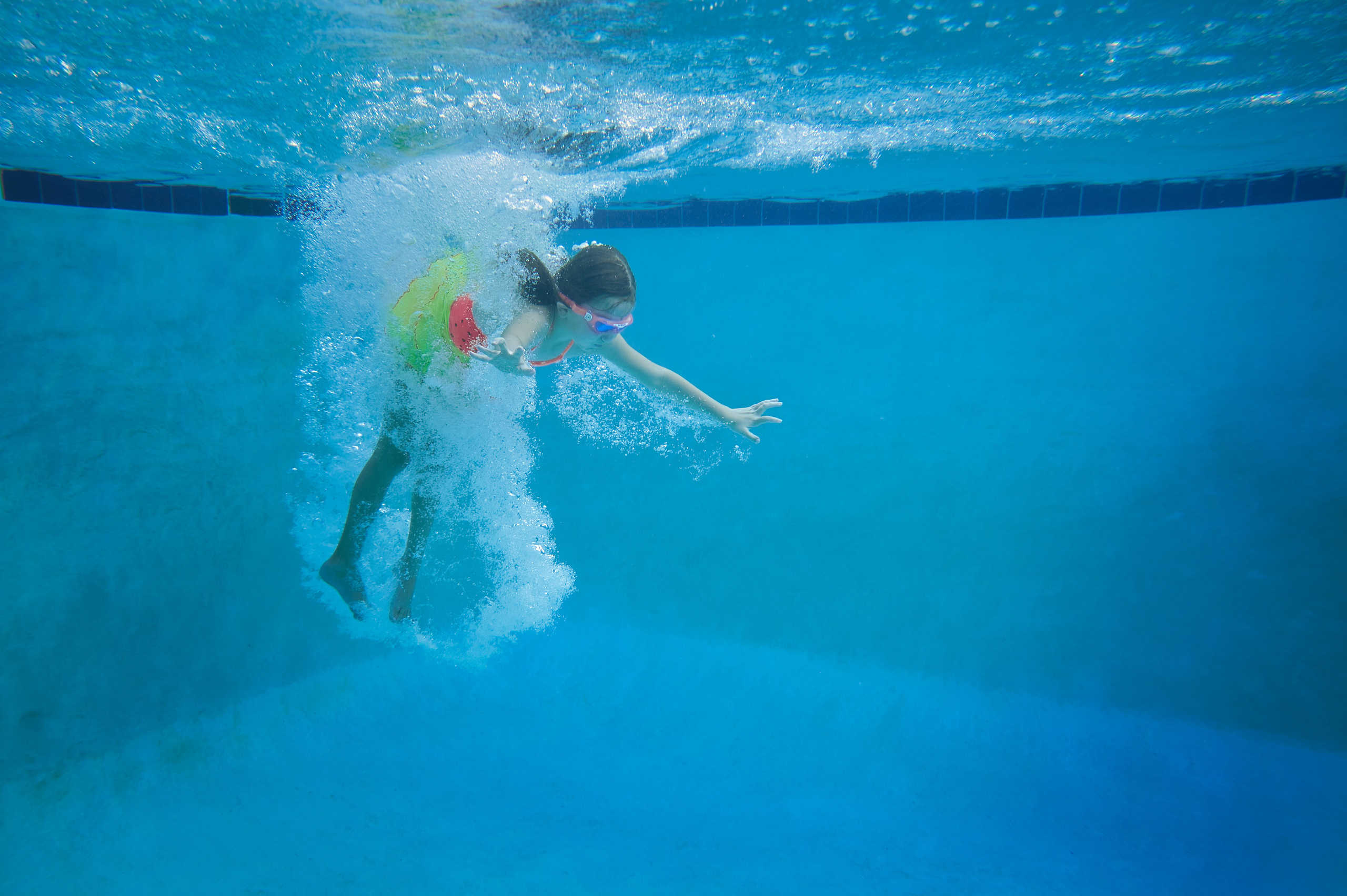 Kristina’s Underwater Shoot. Family and Sports photographer in Cary Raleigh NC North Carolina