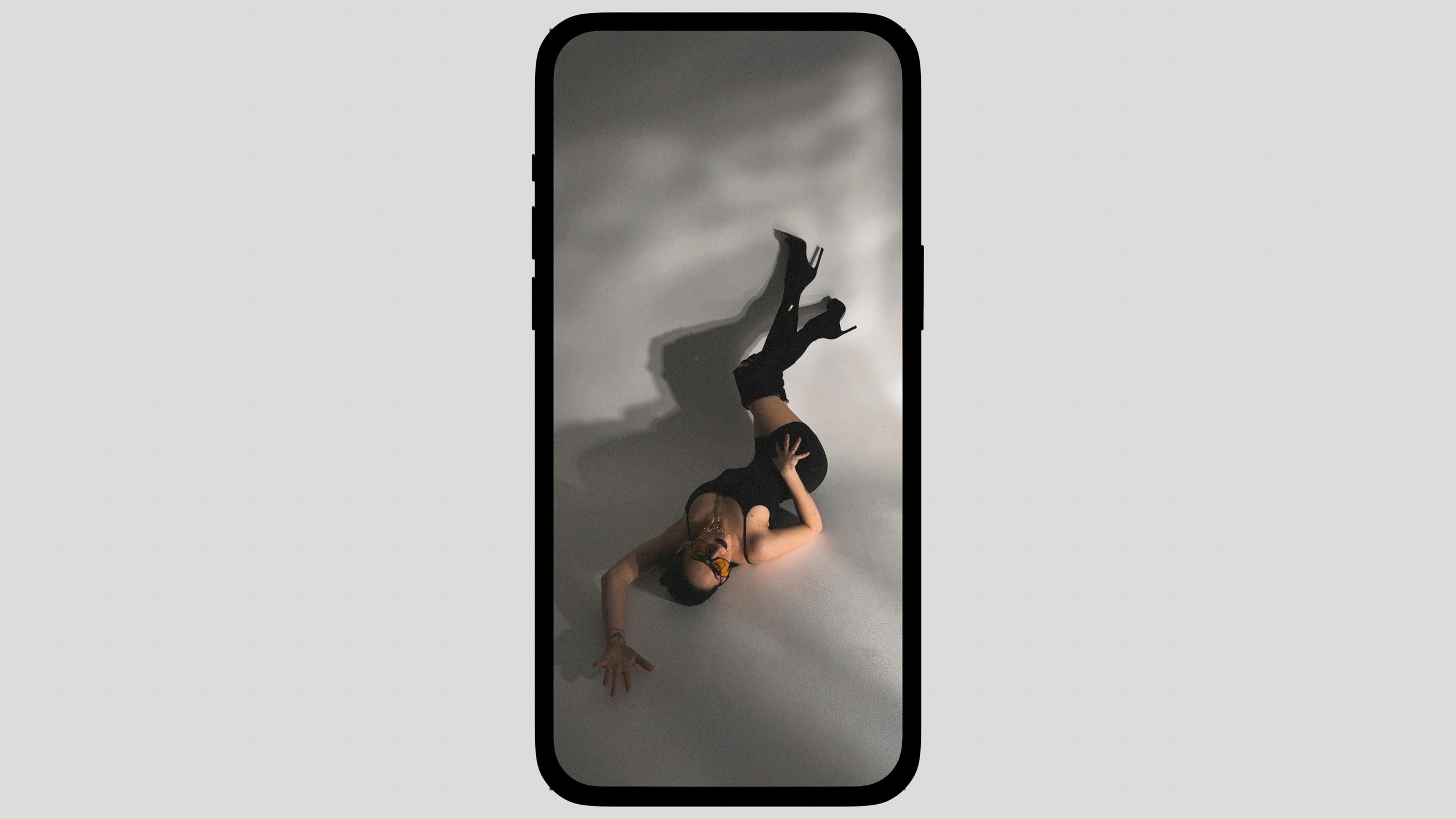 Privātās apmācības - video filmēšana un montāža. Video shooting and creating with phone, iPhone Video School