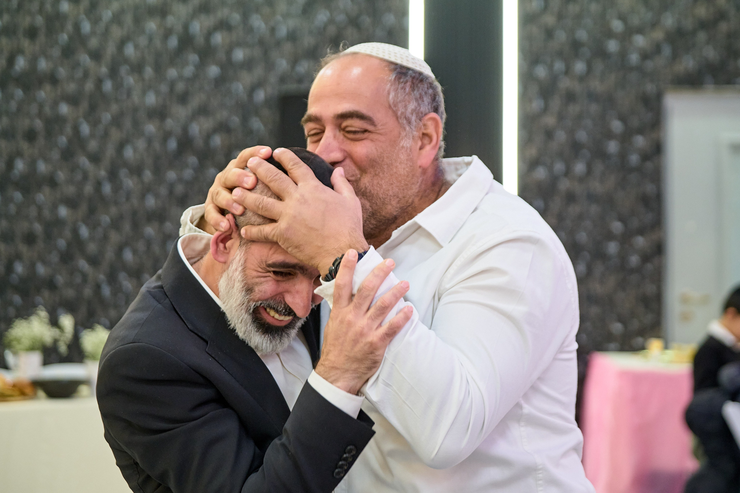 Middle East Photo Agency — Photography & Event Magnets — סוכנות צילום והדפסת מגנטים לאירועים