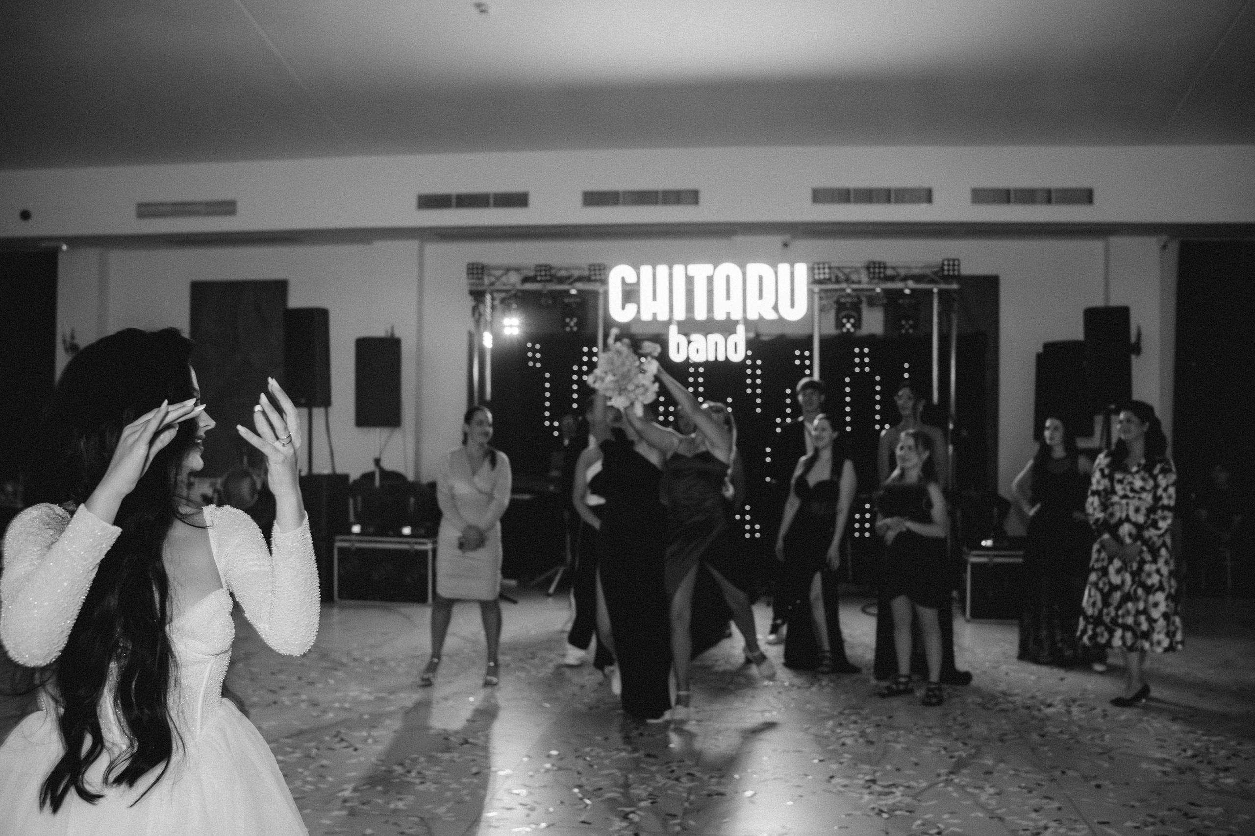 Catalina & Remus. Raw Studio. Fotograful tau de nunta!