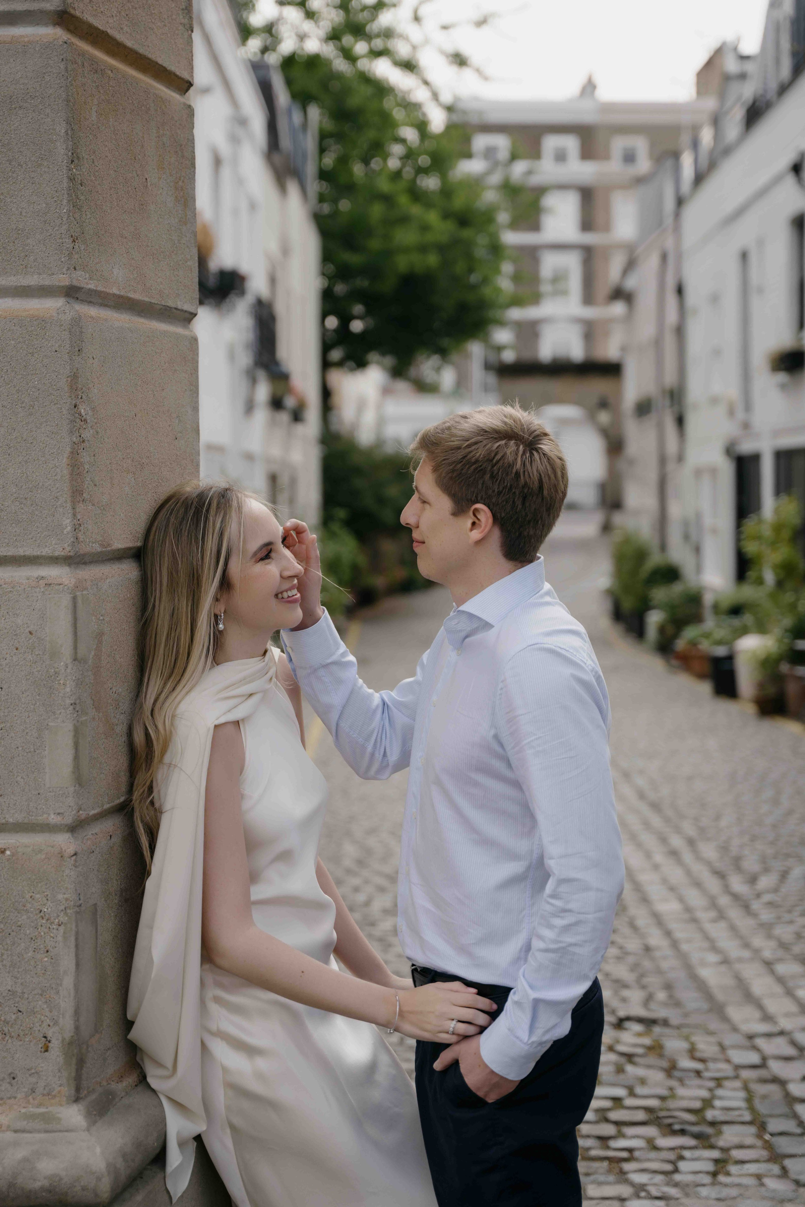 South Kensington Engagement Photoshoot | London Couple Photographer. London Wedding Photographer | Engagement & Proposal Photography by Natasha Ferreira