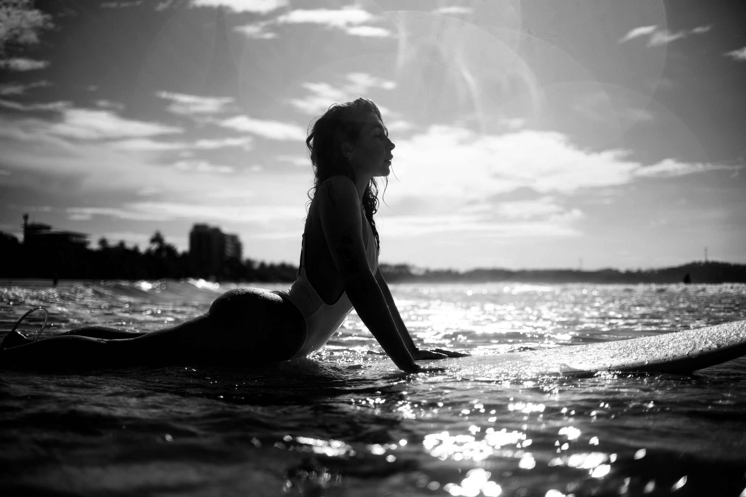 Photoshoot with a surfboard | BW