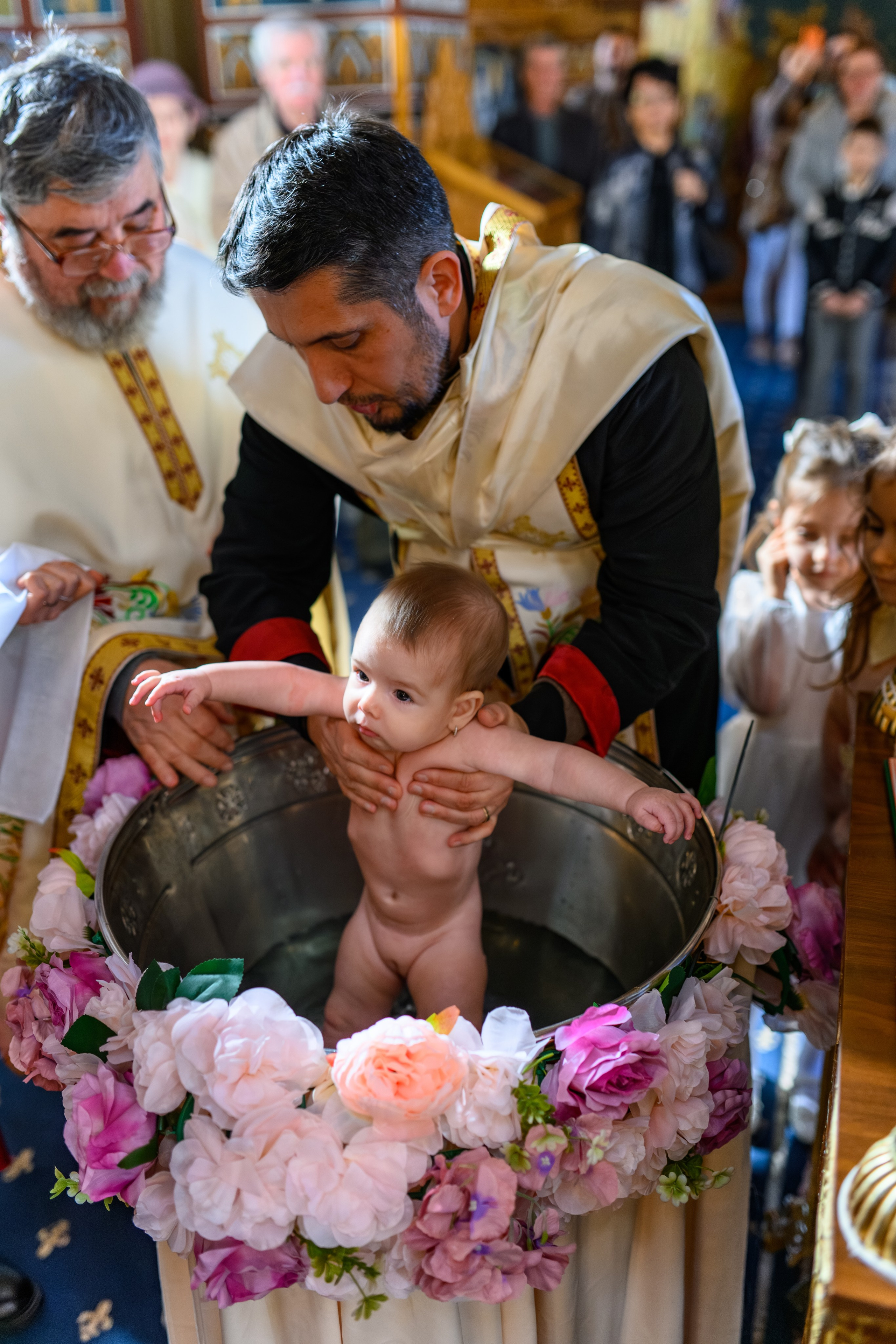 Botez Carolina Ioana. Cătălin Lazăr Photography — Fotografie de nuntă și evenimente premium în România și Europa