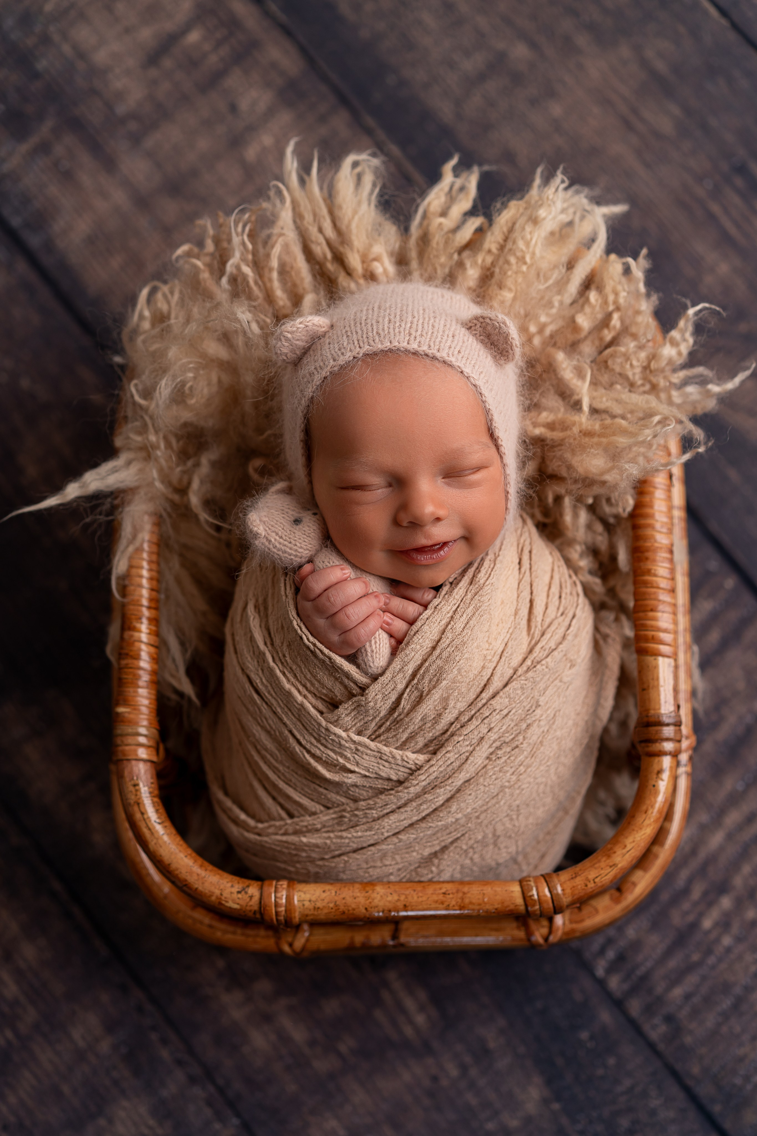 Neugeborenenfotos in Berlin – Studio oder bei Ihnen zu Hause