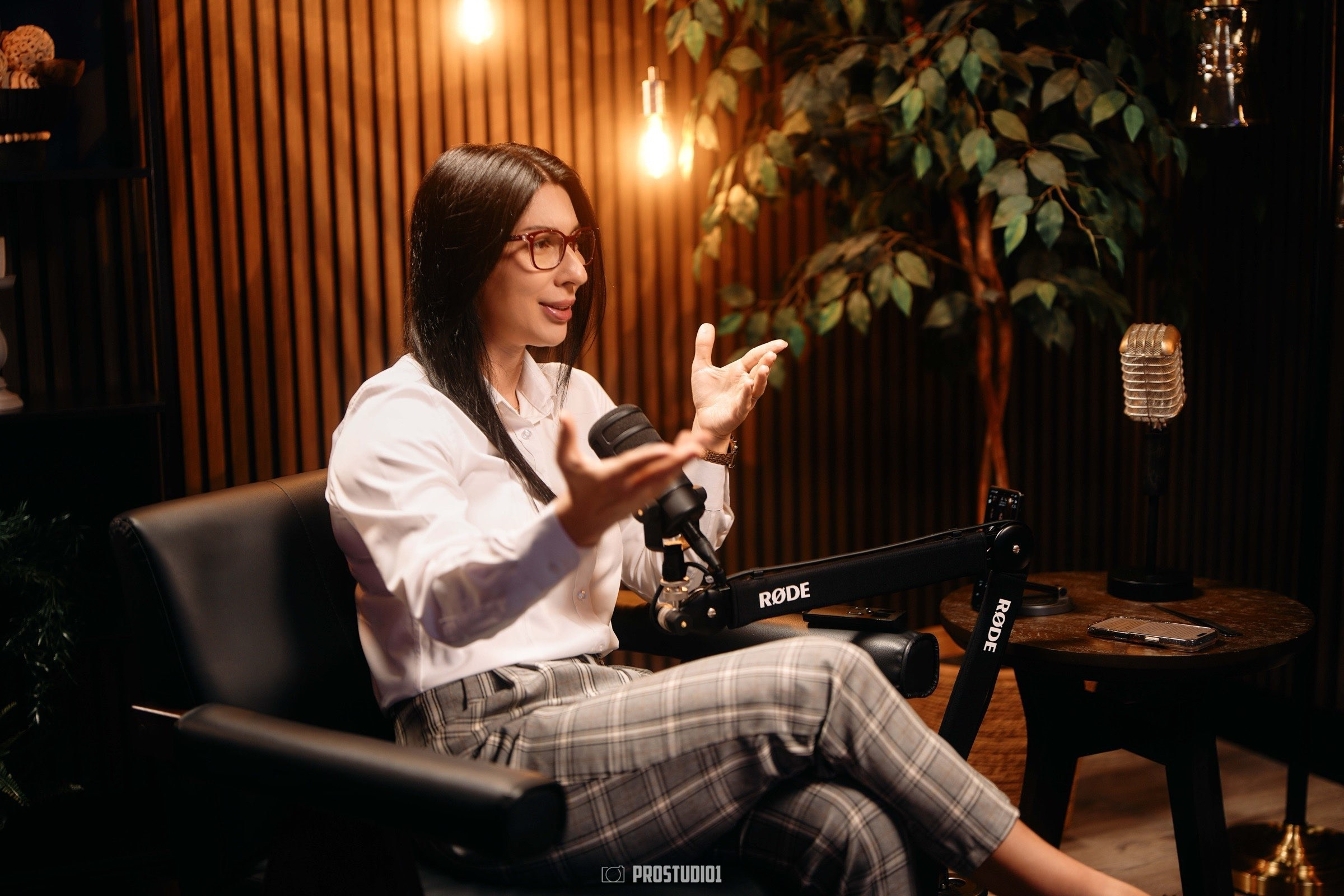 Cinematic Interview Lounge Near Miami · Zone 2 | ProStudio1