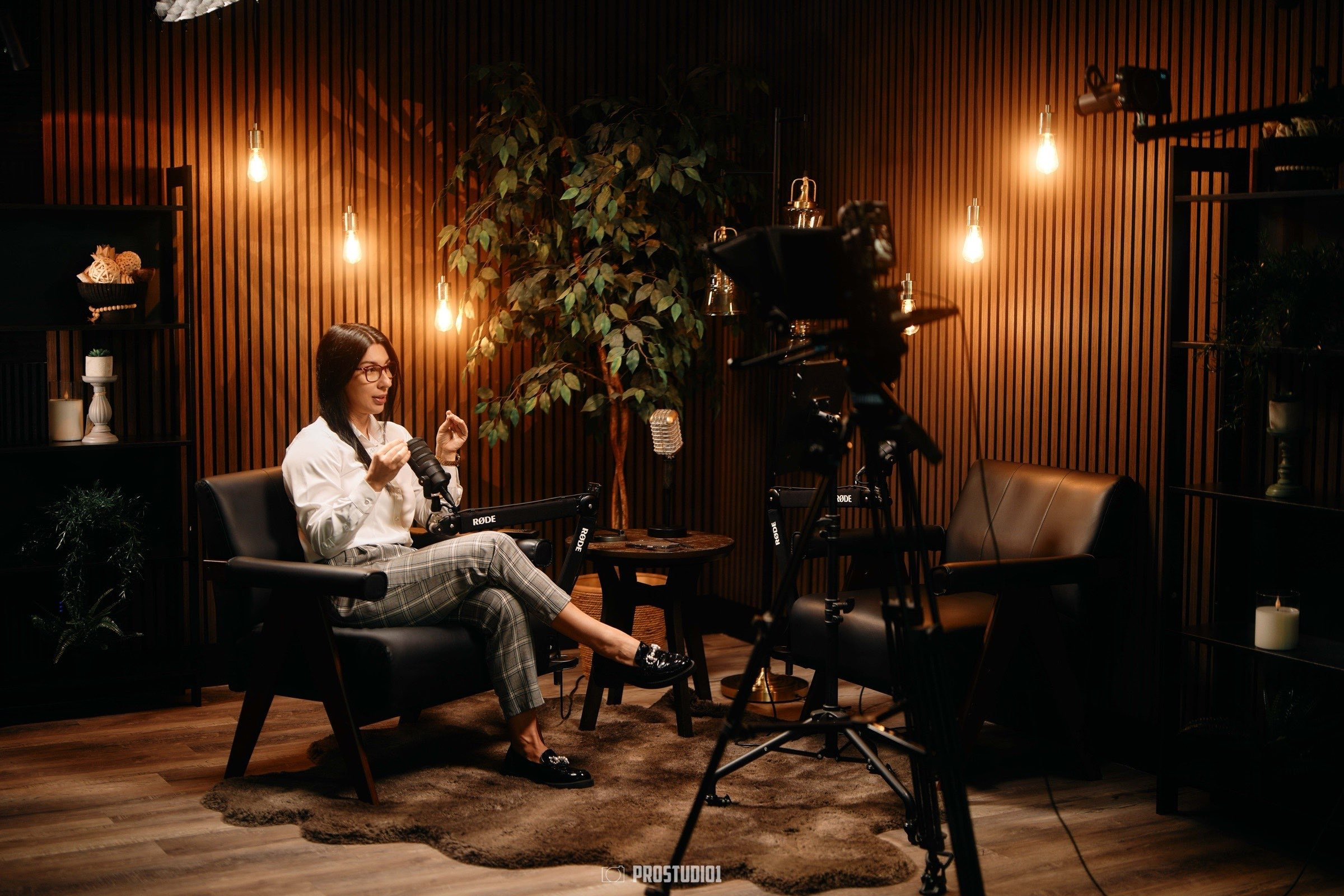 Cinematic Interview Lounge Near Miami · Zone 2 | ProStudio1