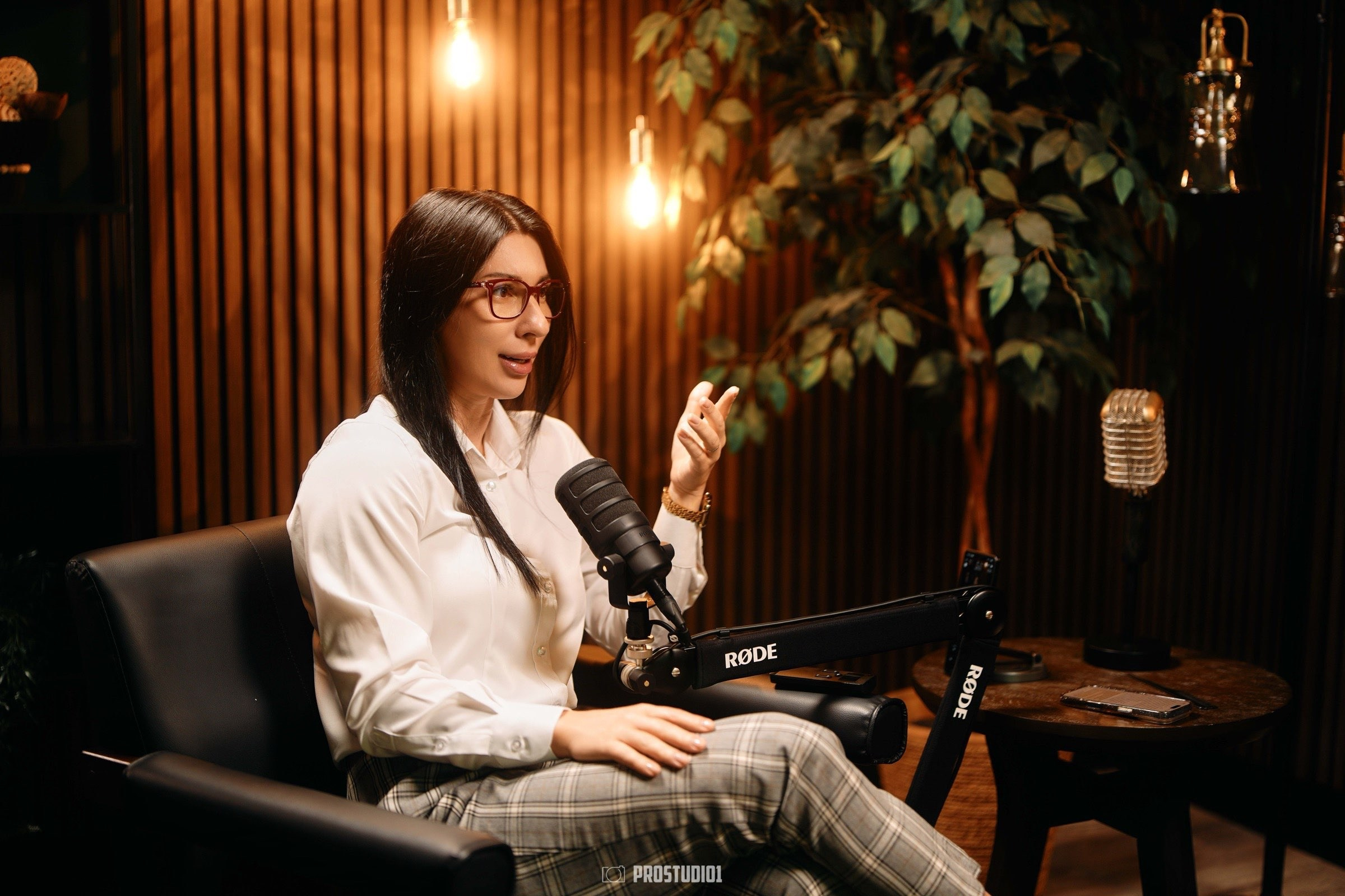 Cinematic Interview Lounge Near Miami · Zone 2 | ProStudio1