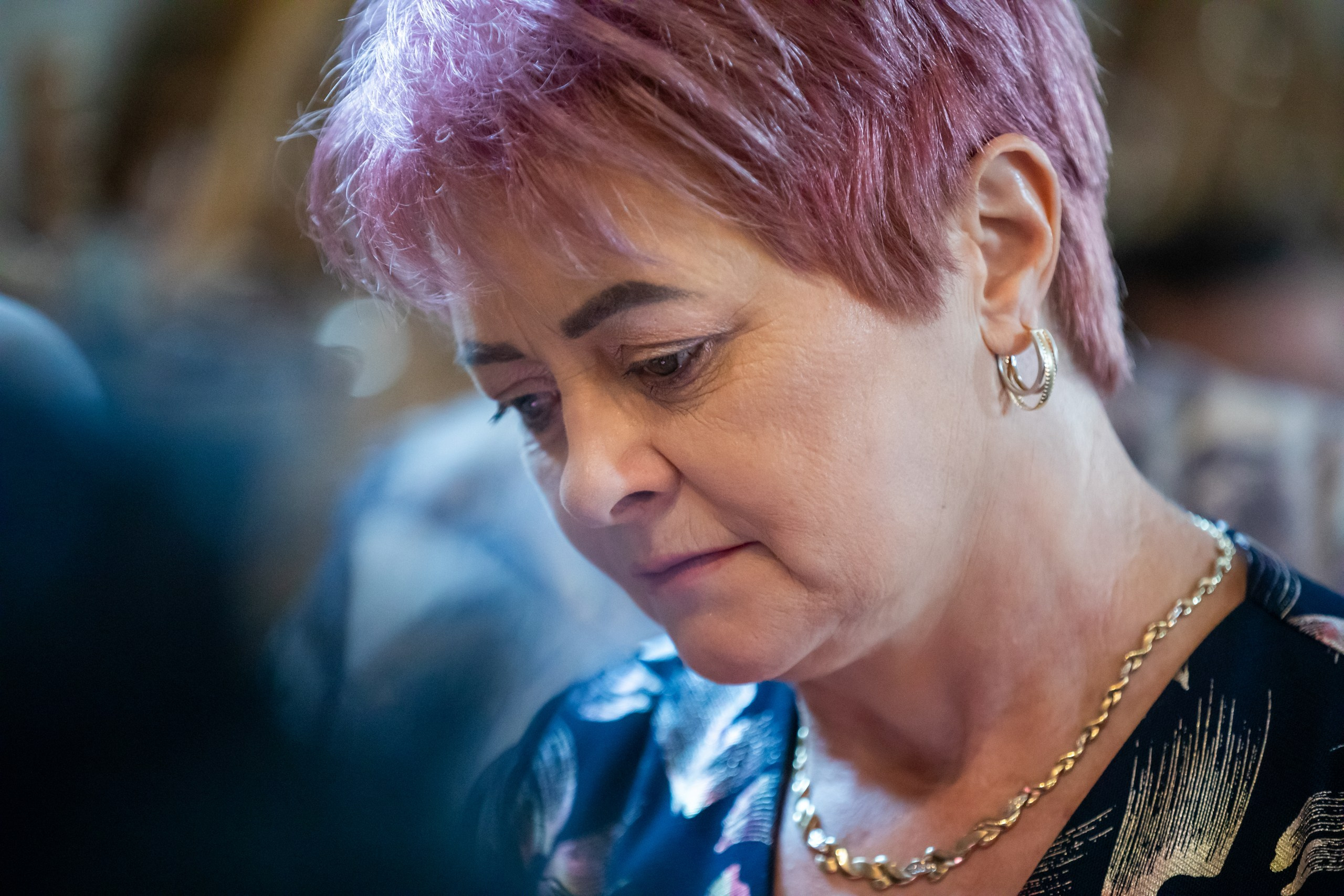 “Bebeluș botezat în biserică, ținut în brațe de nași” • “Detaliu cu lumânarea de botez decorată cu flori albe” • “Părinți emoționați alături de copilul lor la ceremonia de botez” • “Masa festivă de botez cu decor tematic și tort personalizat” • “Momentul în care preotul toarnă apă sfințită pe fruntea bebelușului” “Bebeluș în rochie albă de botez, zâmbind în brațele mamei” • “Detaliu cu cruciulița de botez așezată pe o pernă de satin” • “Părinți și nași aprinzând lumânările în timpul ceremoniei de botez” • “Tort de botez decorat cu figurine tematice și numele copilului” • “Copil botezat dormind liniștit în pătuțul decorat festiv” • “Momentul în care preotul binecuvântează copilul în fața altarului” • “Invitați adunându-se în jurul mesei festive la petrecerea de botez” • “Bebeluș ținând în mână o jucărie personalizată primită la botez” • “Familie fericită pozând împreună după ceremonia de botez” • “Decor tematic cu baloane și flori la locația petrecerii de botez” fotograf Botoșani fotograf evenimente fotograf botez Alin Chirila fotograf alinofotostudio,- Preotul ținându-l pe micuțul Mathias Gabriel la botez, în biserica Înălțarea Domnului, Copălău - Detalii de la botezul lui Mathias – lumânare, trusou și icoană - Familia lui Mathias Gabriel alături de micuț, în ziua botezului - Portret emoționant cu mama și bebelușul în brațe, în biserică,fotograf profesionist evenimente Botoșani, Iași, Suceava, Fălticeni, Bacău, Pașcani, Roman - AlinoFotoStudio by Alin Chirilă - servicii foto nuntă, botez, cununie, ședințe foto creative, albume personalizate, fotografii emoționante și calitative pentru cele mai importante momente din viață,fotograf nuntă Botoșani Alin Chirilă, ședință foto botez Iași - AlinoFotoStudio, servicii fotograf profesionist evenimente Suceava, fotograf cununie civilă Fălticeni - Alin Chirilă, album foto nuntă personalizat Bacău.“Bebeluș botezat în biserică, ținut în brațe de nași” • “Detaliu cu lumânarea de botez decorată cu flori albe” • “Părinți emoționați alături de copilul lor la ceremonia de botez” • “Masa festivă de botez cu decor tematic și tort personalizat” • “Momentul în care preotul toarnă apă sfințită pe fruntea bebelușului” “Bebeluș în rochie albă de botez, zâmbind în brațele mamei” • “Detaliu cu cruciulița de botez așezată pe o pernă de satin” • “Părinți și nași aprinzând lumânările în timpul ceremoniei de botez” • “Tort de botez decorat cu figurine tematice și numele copilului” • “Copil botezat dormind liniștit în pătuțul decorat festiv” • “Momentul în care preotul binecuvântează copilul în fața altarului” • “Invitați adunându-se în jurul mesei festive la petrecerea de botez” • “Bebeluș ținând în mână o jucărie personalizată primită la botez” • “Familie fericită pozând împreună după ceremonia de botez” • “Decor tematic cu baloane și flori la locația petrecerii de botez” fotograf Botoșani fotograf evenimente fotograf botez Alin Chirila fotograf alinofotostudio.fotograf botez Amelis Maria, fotografie botez Botoșani, fotograf Alin Chirilă, amintiri botez, fotografii botez, botez Amelis Maria, fotograf copii, fotografie botez în Botoșani,