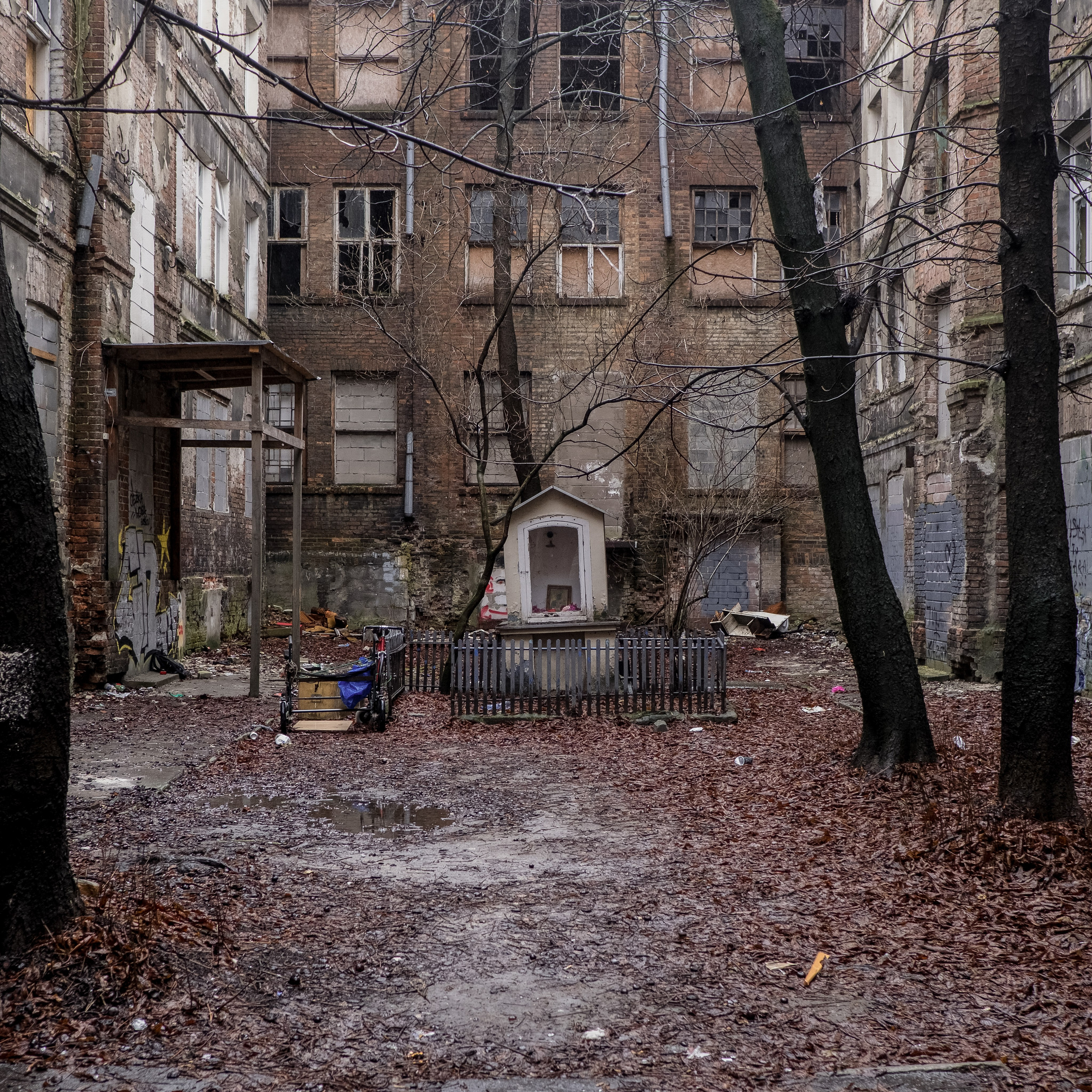 Kapliczki Warszawskie. Photographer Anastasiya Dubrovina