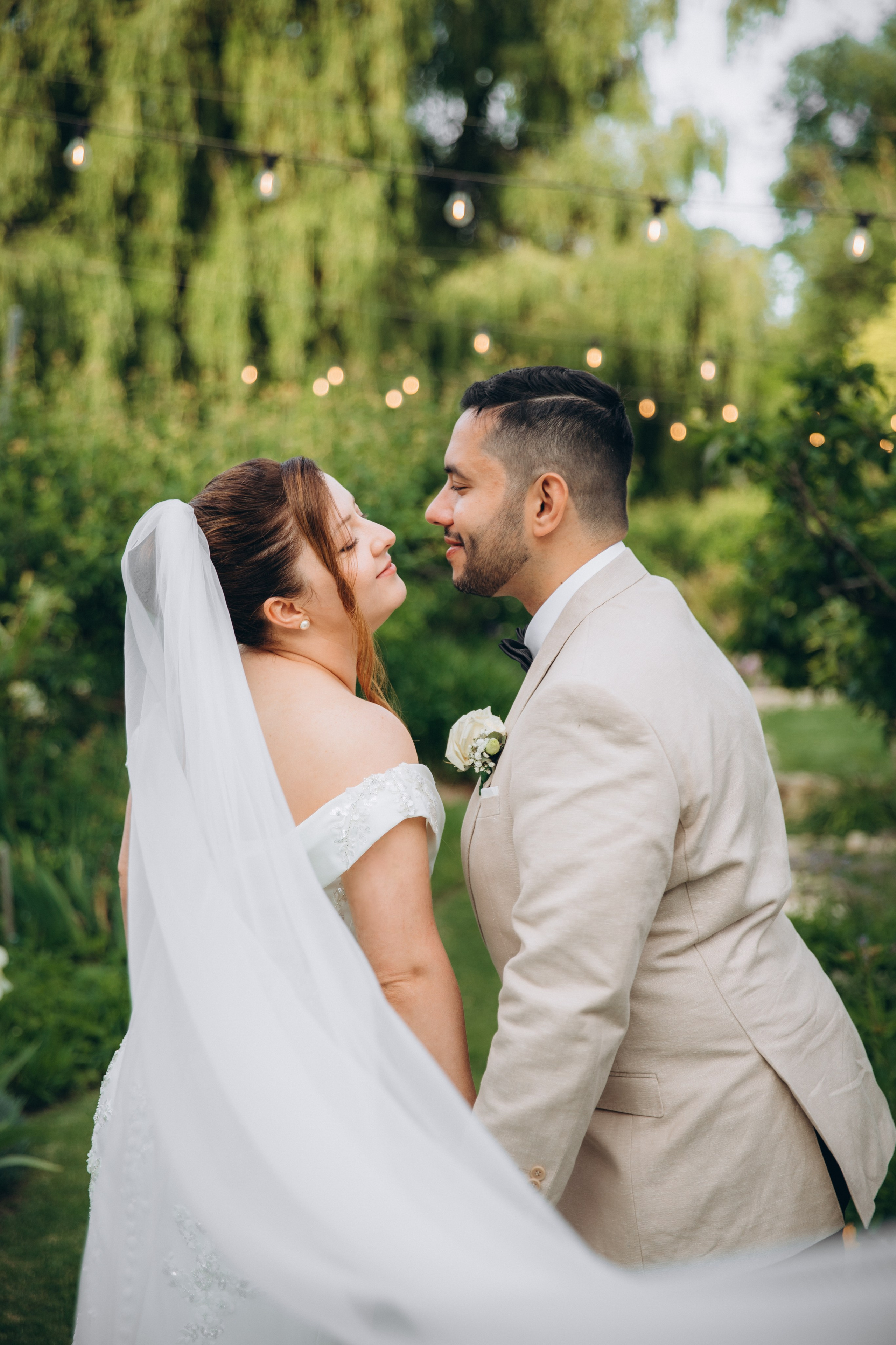 Engagement & Weddings. Kitchener Waterloo Cambridge Photographer — Olga Ro