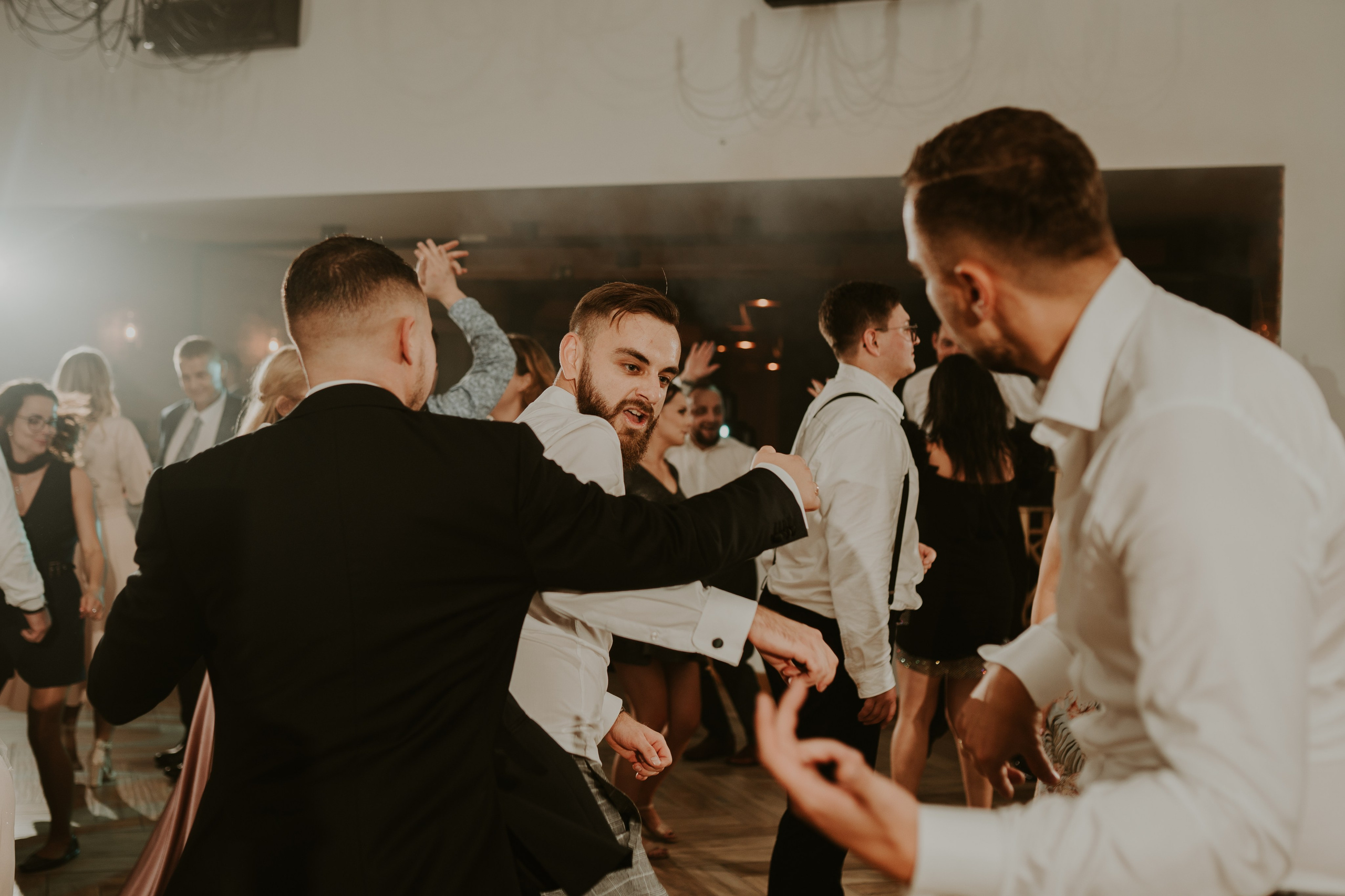 Trzy Drzewa: wspaniała uroczystość Wiktorii i Kamila. Karkowskafoto - fotografia miłości