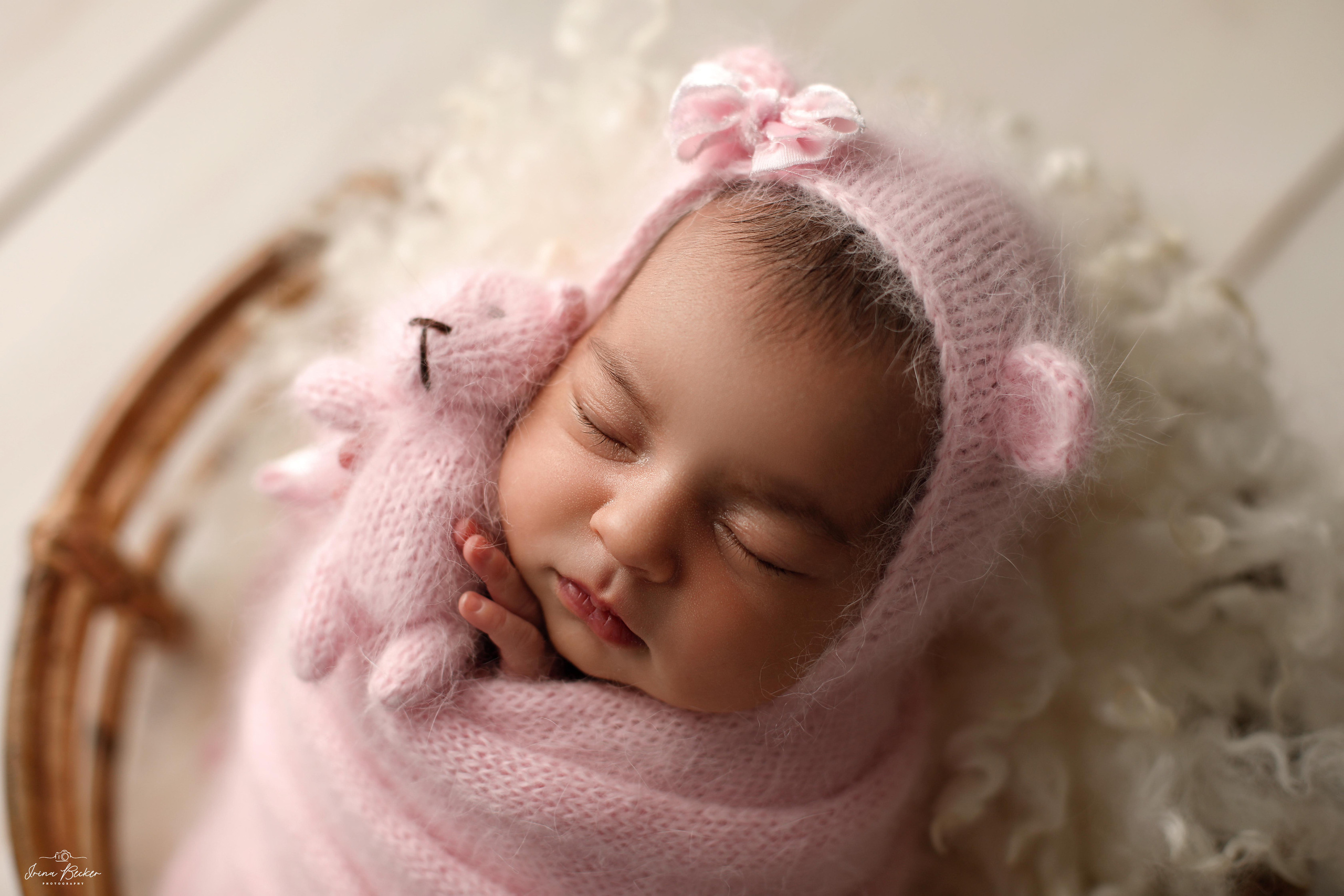 Babyfotograf Ulm, Babyfotograf Neu-Ulm, Babyfotograf Münsingen, Babyfotograf Metzingen, Babyfotograf Göppingen, Babyfotograf Tübingen, Babyfotograf Memmingen, Babyfotograf Reutlingen, Babyfotograf Stuttgart, Babyfotograf Günzburg, Babyfotograf Biberach an der Riss, Babyfotograf Alb-Donau-Kreis, Babyfotograf Bad Saulgau, Babyfotograf Bad Waldsee, Babyfotograf Ehingen, neugeborenenfotografie Ulm, neugeborenenfotografie Neu-Ulm, neugeborenenfotografie Stuttgart, neugeborenenfotografie Metzingen, neugeborenenfotografie Münsingen, neugeborenenfotografie Bad Saulgau, neugeborenenfotografie Bad Waldsee, neugeborenenfotografie Ehingen, neugeborenenfotografie Langenau, neugeborenenfotografie Ravensburg, neugeborenenfotografie Sigmaringen, Fograf Ulm, Fotograf Ehingen, Fotograf Bad Waldsee, Fotograf Friedrichshafen, Baby Ulm, Entbindung Ulm, babyfotograf Erbach, Babyfotograf Blabeuren, Babyfotograf Biberach