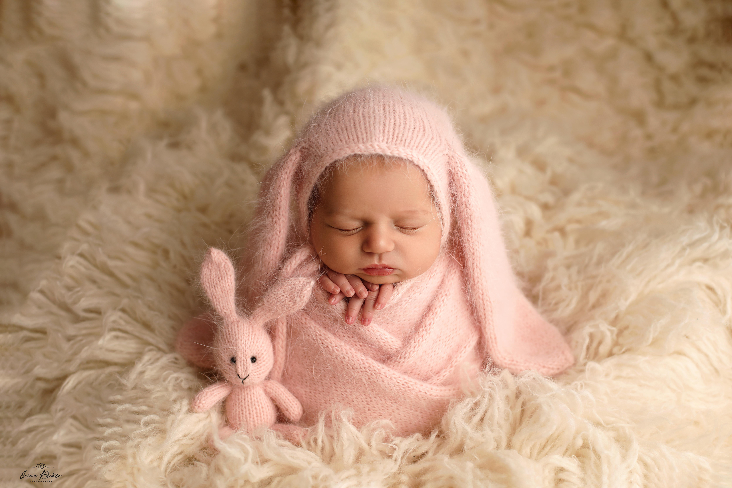 Babyfotograf Ulm, Babyfotograf Neu-Ulm, Babyfotograf Münsingen, Babyfotograf Metzingen, Babyfotograf Göppingen, Babyfotograf Tübingen, Babyfotograf Memmingen, Babyfotograf Reutlingen, Babyfotograf Stuttgart, Babyfotograf Günzburg, Babyfotograf Biberach an der Riss, Babyfotograf Alb-Donau-Kreis, Babyfotograf Bad Saulgau, Babyfotograf Bad Waldsee, Babyfotograf Ehingen, neugeborenenfotografie Ulm, neugeborenenfotografie Neu-Ulm, neugeborenenfotografie Stuttgart, neugeborenenfotografie Metzingen, neugeborenenfotografie Münsingen, neugeborenenfotografie Bad Saulgau, neugeborenenfotografie Bad Waldsee, neugeborenenfotografie Ehingen, neugeborenenfotografie Langenau, neugeborenenfotografie Ravensburg, neugeborenenfotografie Sigmaringen, Fograf Ulm, Fotograf Ehingen, Fotograf Bad Waldsee, Fotograf Friedrichshafen, Baby Ulm, Entbindung Ulm, babyfotograf Erbach, Babyfotograf Blabeuren, Babyfotograf Biberach