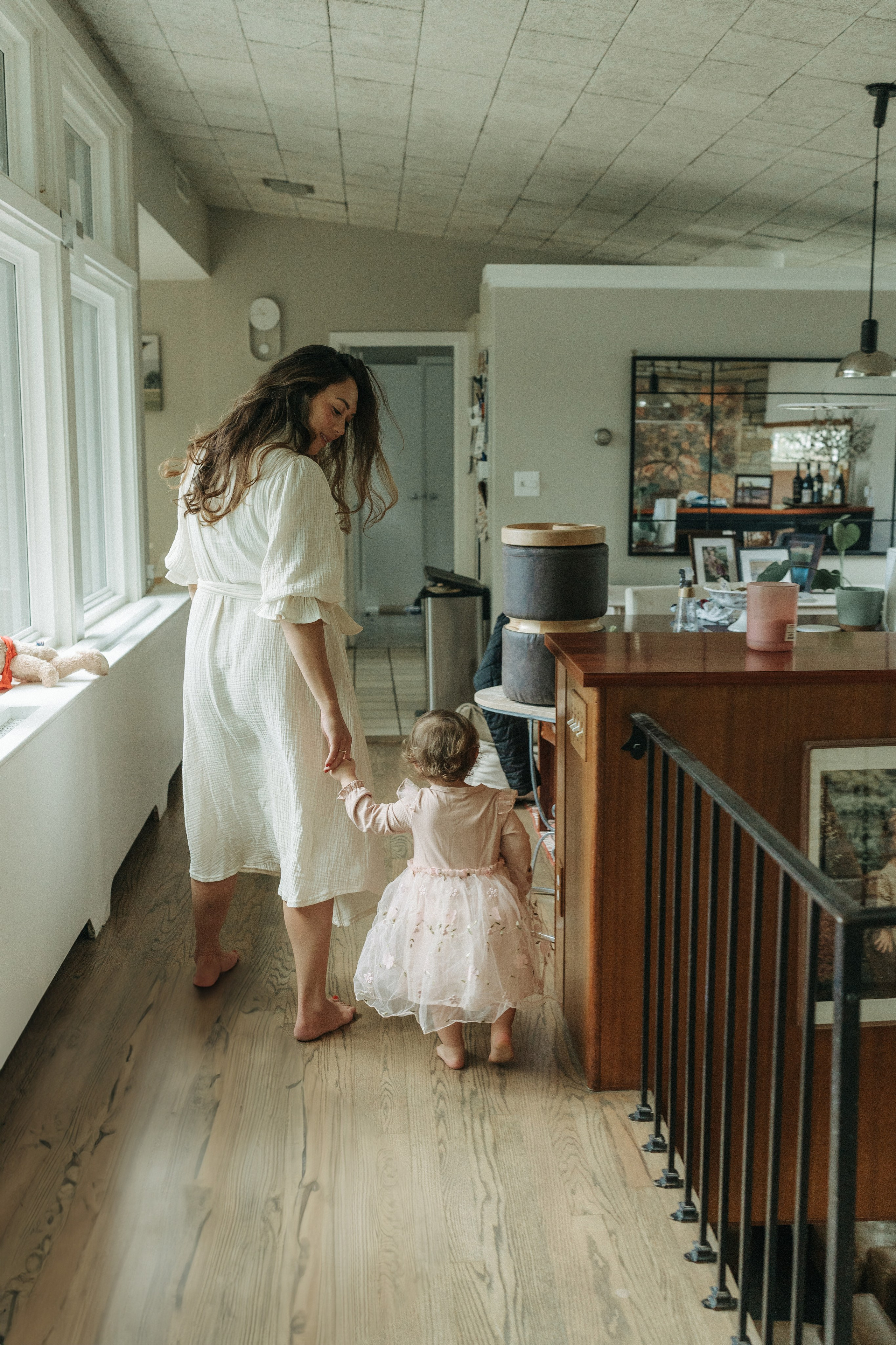 Newborn Photography with Parents – Gentle & Loving Moments. Alisa Tant — Family and newborn photographer Bucks County, Montgomery county, Philadelphia, NJ
