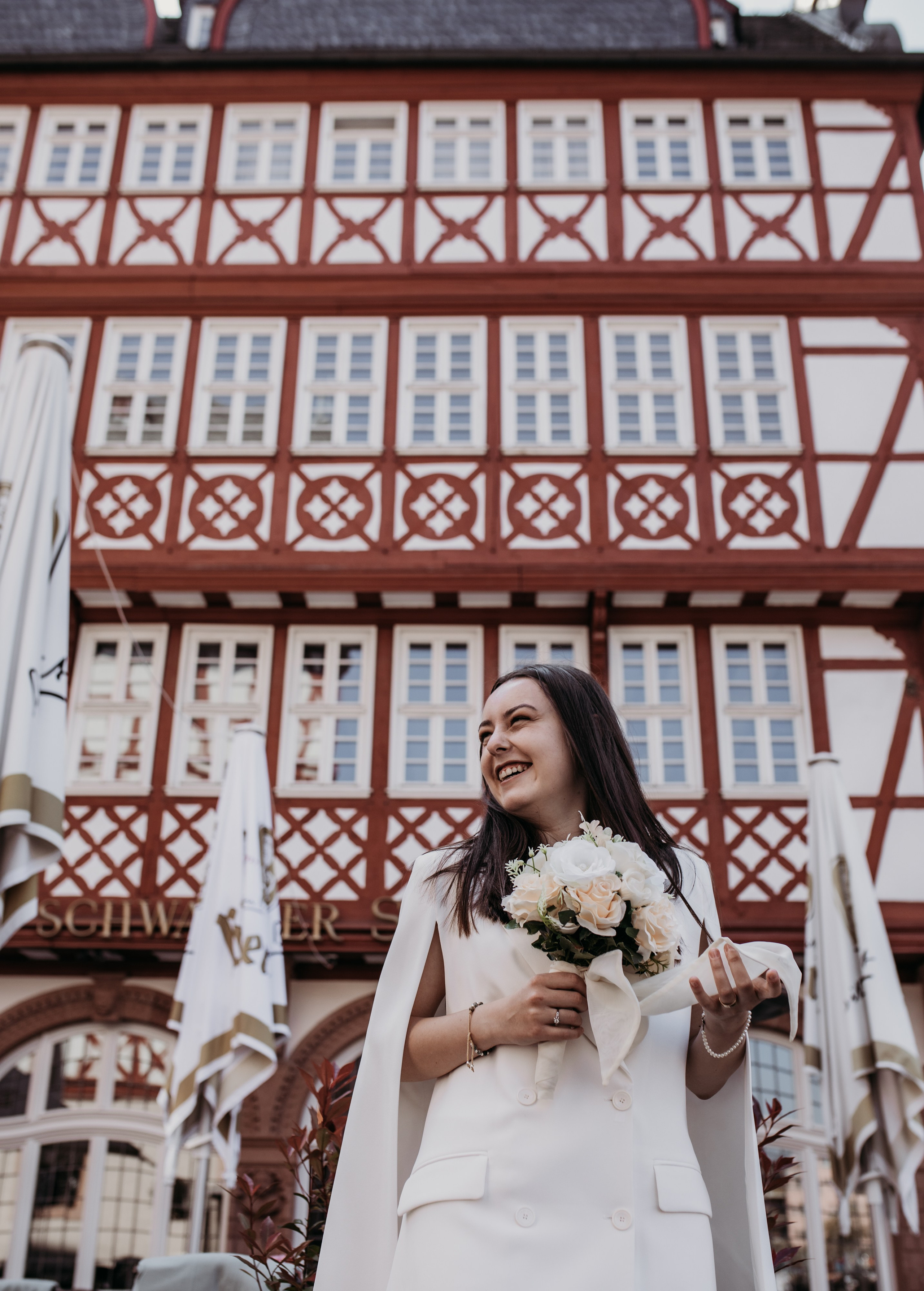 Hochzeitsfotograf Frankfurt am Main – natürliche emotionale Hochzeitsreportage im Frankfurter Römer.