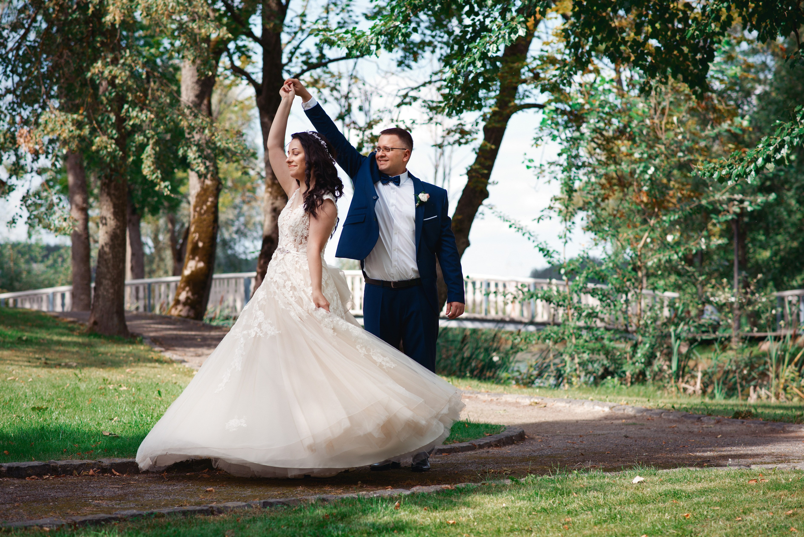 Vestuvių fotosesija, ceremonija, Vestuvių pasiruošimo fotografavimas. Vestuvių fotografas Vilnius Trakai kaina vestuvių fotografavimas fotografė personal.lt photogrpahy kainos jaunoji jaunikis nuotaka santuoka vestuvės, profesionali natūrali meninė reportažinė klasikinė fotosesija, vestuvių fotosesija gamtoje dvare