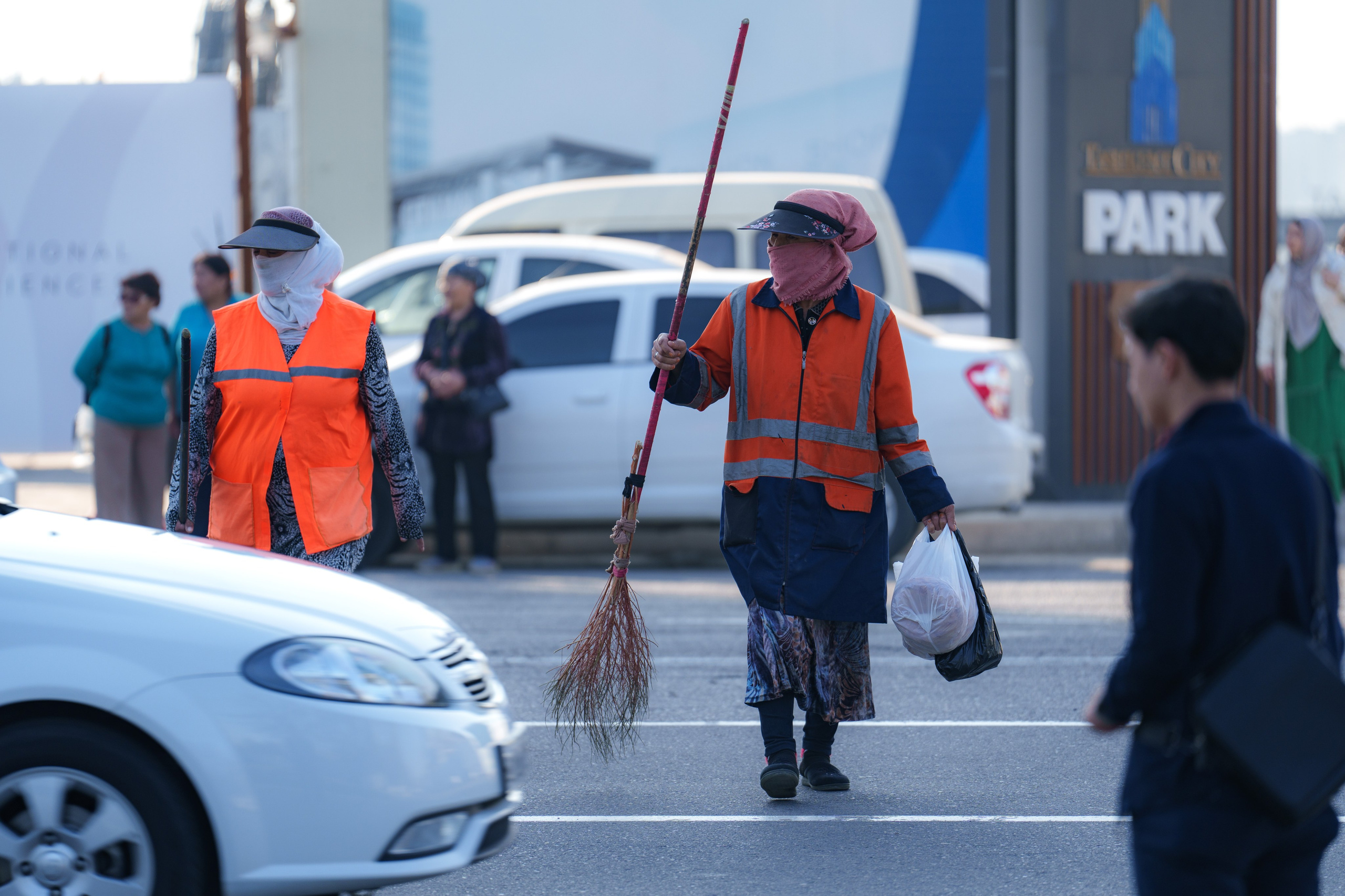 Как работают сотрудники благоустройства. Георгий Намазов | Фотограф в Ташкенте