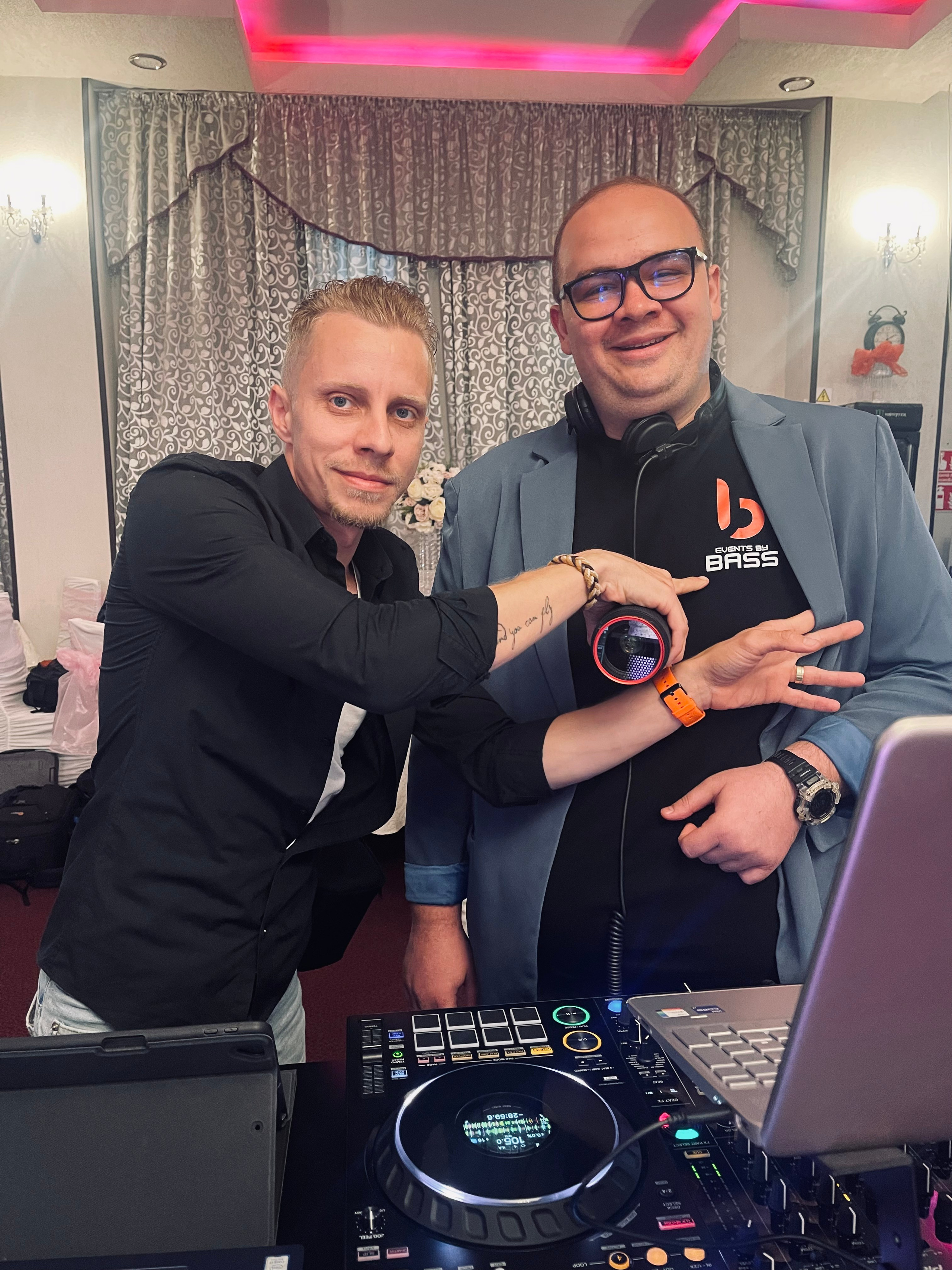 Despre Fotograf Cătălin Lazăr — Profesionist Evenimente. Cătălin Lazăr Photography — Fotografie de nuntă și evenimente premium în România și Europa