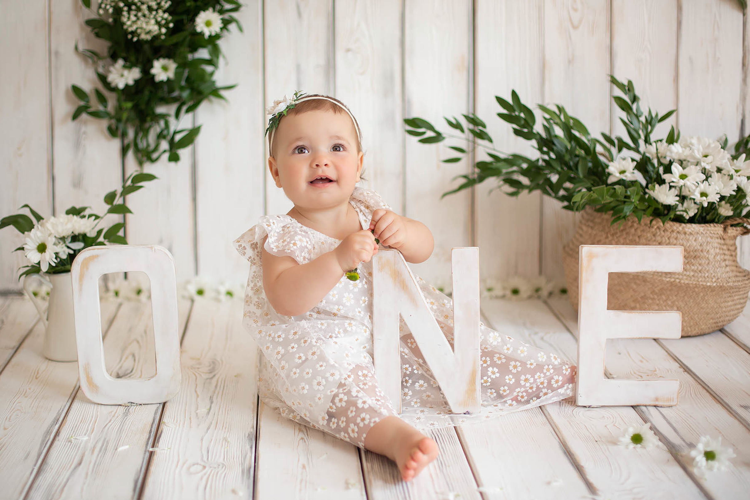 Baby Photographer in Essex | First Year Milestone Portraits by Irene Chaikeen. Irene Chaikeen | Maternity and newborn photoshoot in Essex/London