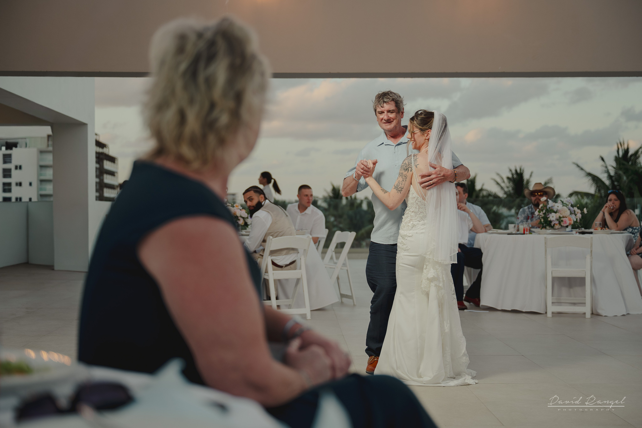 Danielle and Joshua’s sneak peek wedding. Destination wedding photographer based in Cancun and Riviera Maya with service worldwide