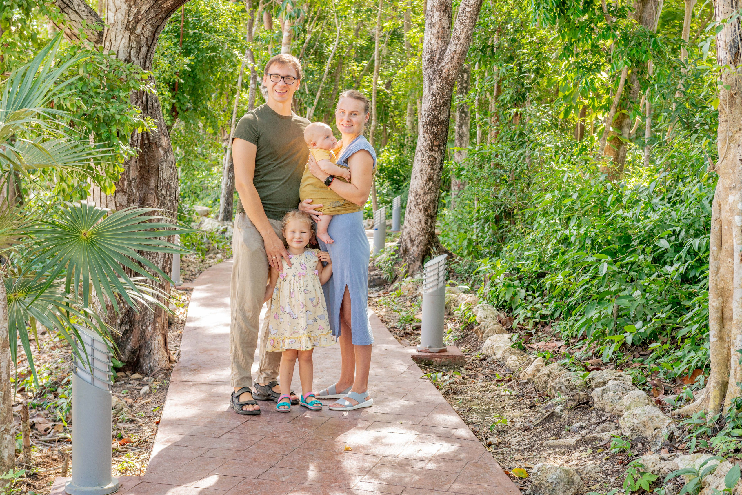 Our family photo shoot in Playa del Carmen. FOTÓGRAFO MÉXICO QUINTANA ROO