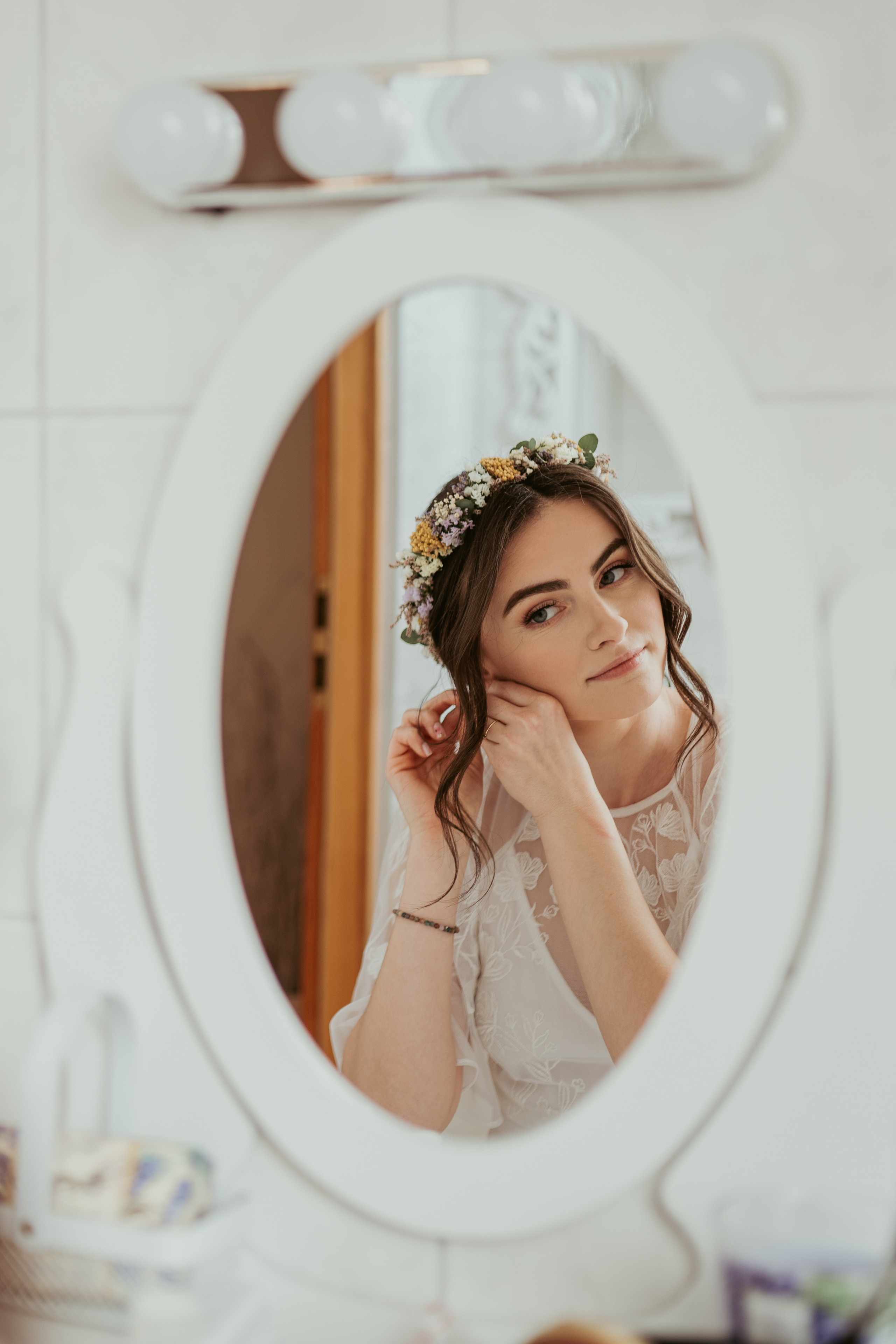Magiczne Ślubne Opowieści: Willa Słoneczna w Ogniu Emocji. Karkowskafoto - fotografia miłości