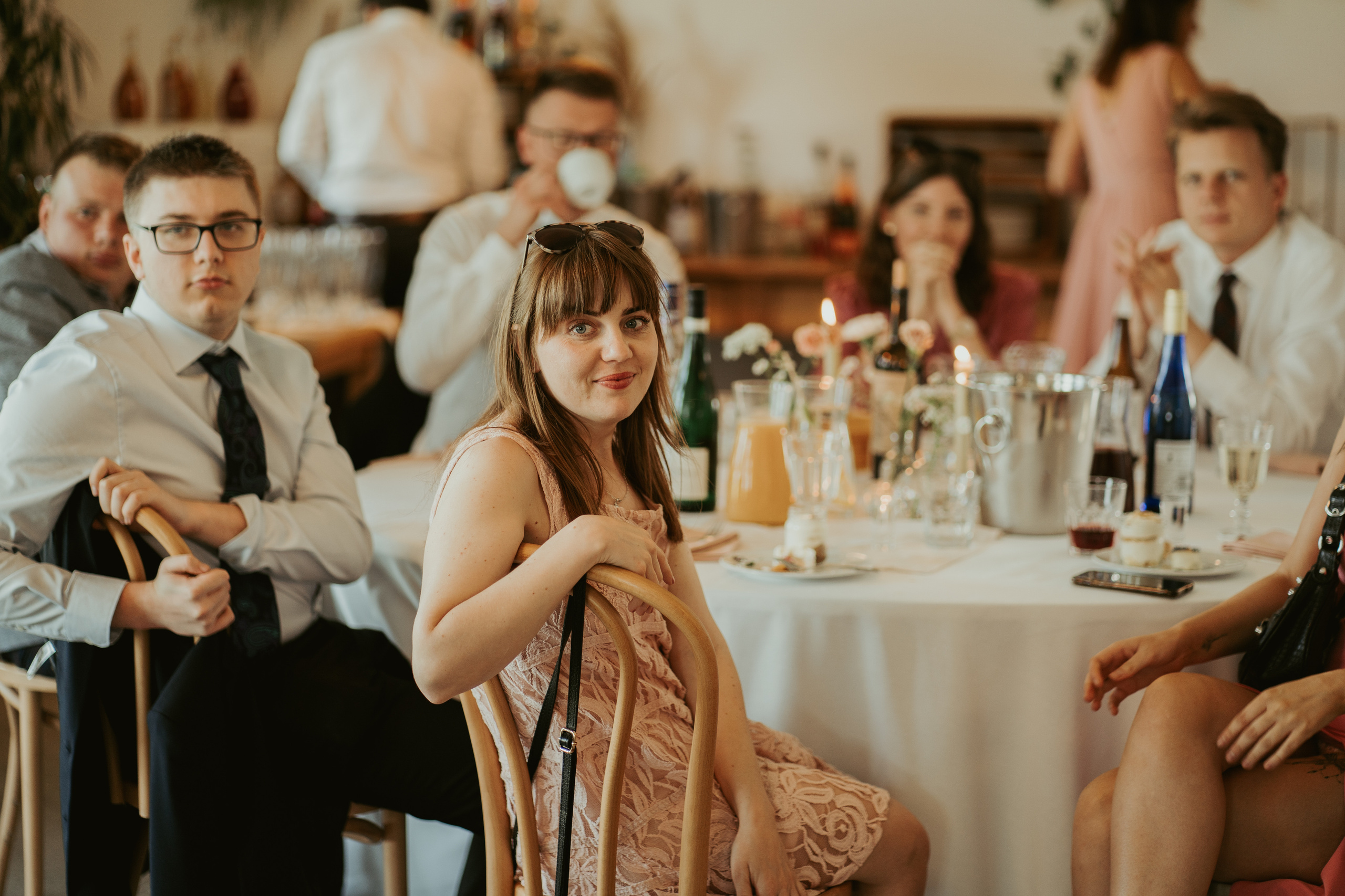 Magiczne Ślubne Opowieści: Willa Słoneczna w Ogniu Emocji. Karkowskafoto - fotografia miłości