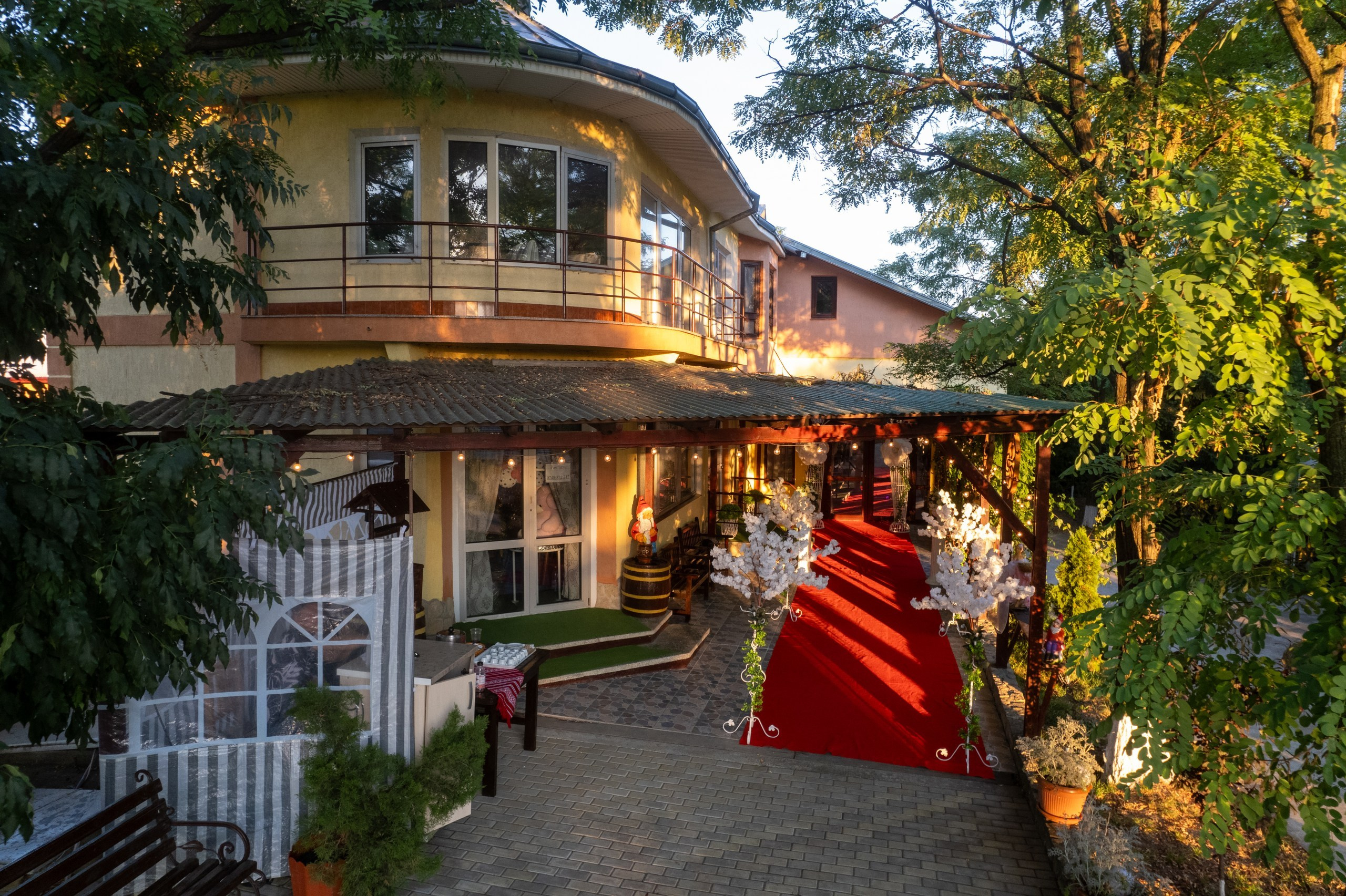 servicii foto. servicii foto Botoșani. servicii foto video Botoșani. fotograf nunta. fotograf evenimente. fotograf nunta Botoșani. Alin chirila. Alin chirila fotograf. Alinofotostudio.- Mire și mireasă – Sergiu & Liliana – ziua nunții, 2024 - Emoții în ziua nunții – Sergiu și Liliana - Dansul mirilor – fotografie artistică nuntă 2024 - Sedinta foto romantică în natură – Sergiu & Liliana - Rochia de mireasă și detalii de nuntă elegante