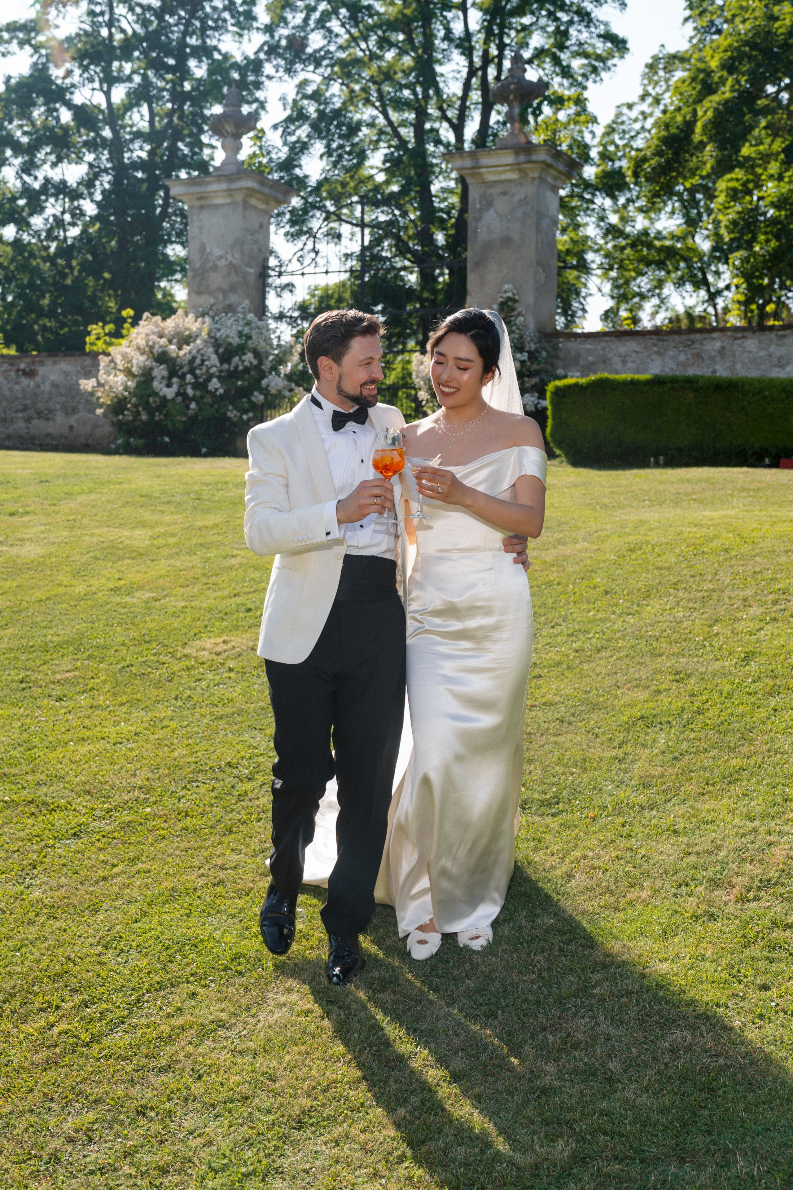 Susan & George · Wedding at Schloss Walpersdorf. Raw Studio: Capturing Elegant weddings accross Europe