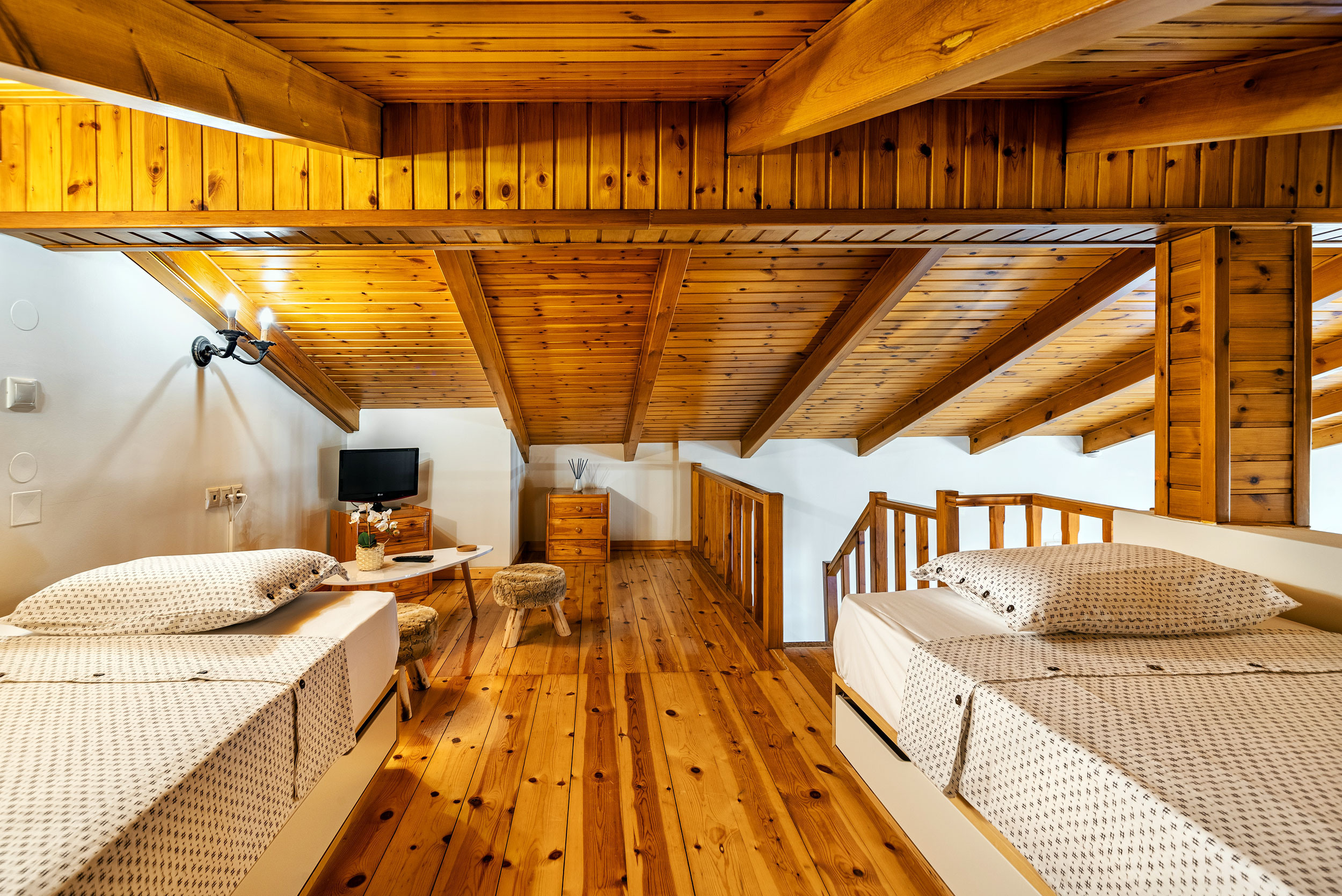 Manolis APT. Studio Photomax — Maxim Prikhodnyuk content, family, wedding and adver