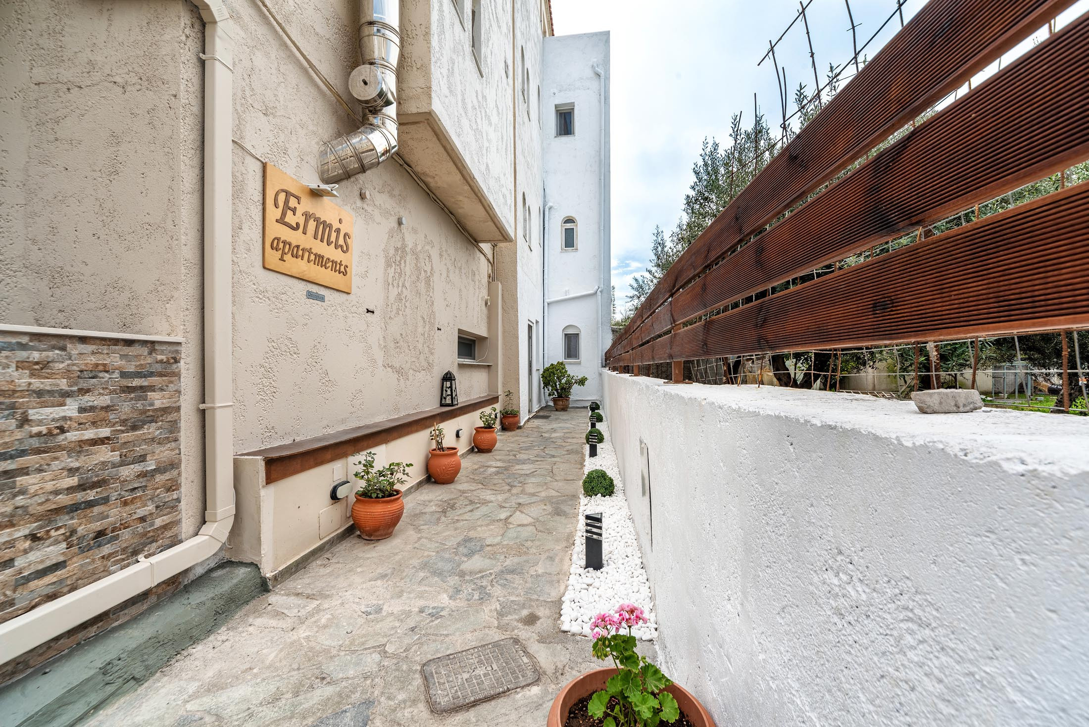 Ermis APT. Studio Photomax — Максим Приходнюк контентный, семейный, свадебный и р