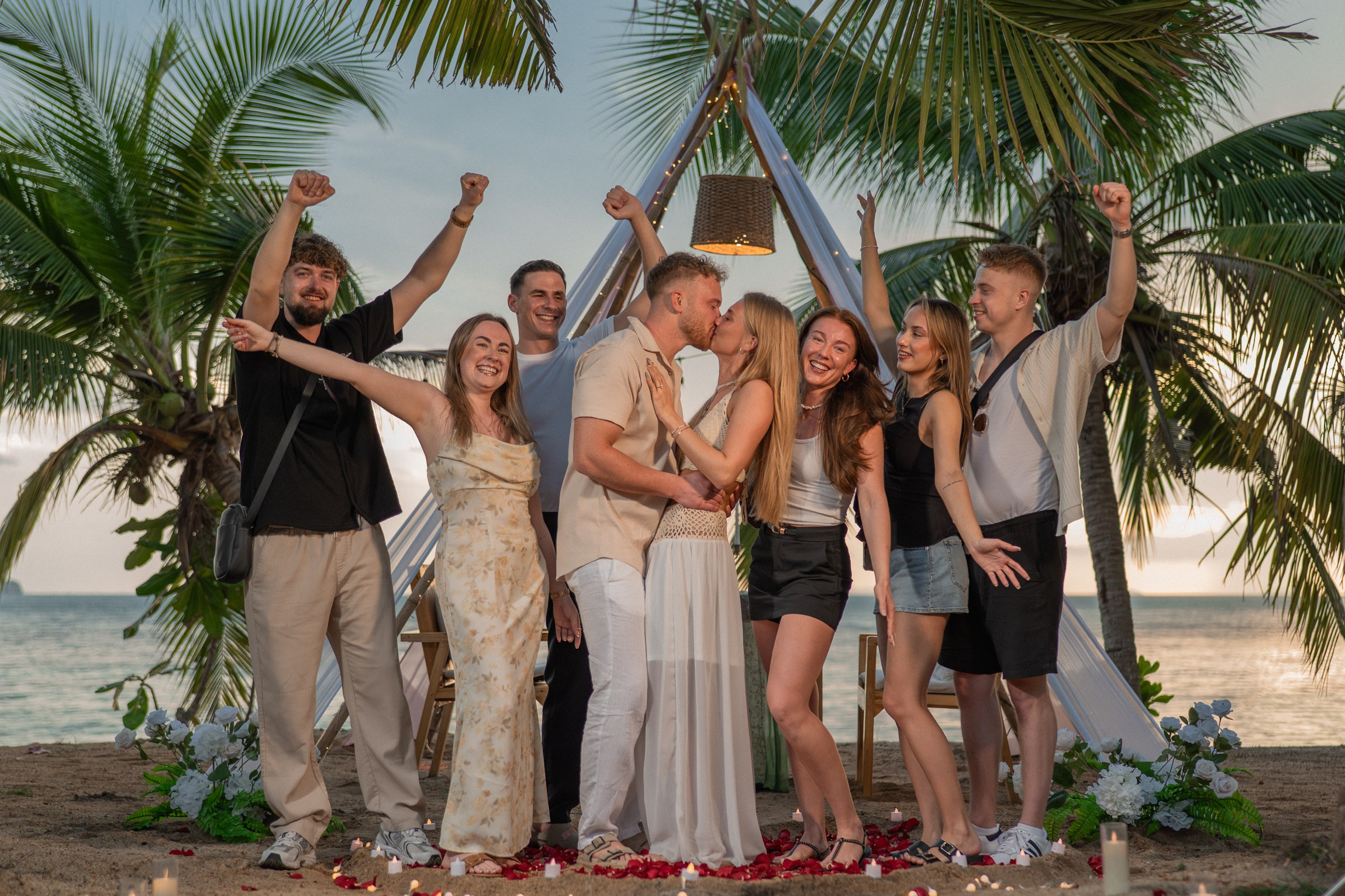 Invite friends. Romantic proposal on Koh Samui, Thailand