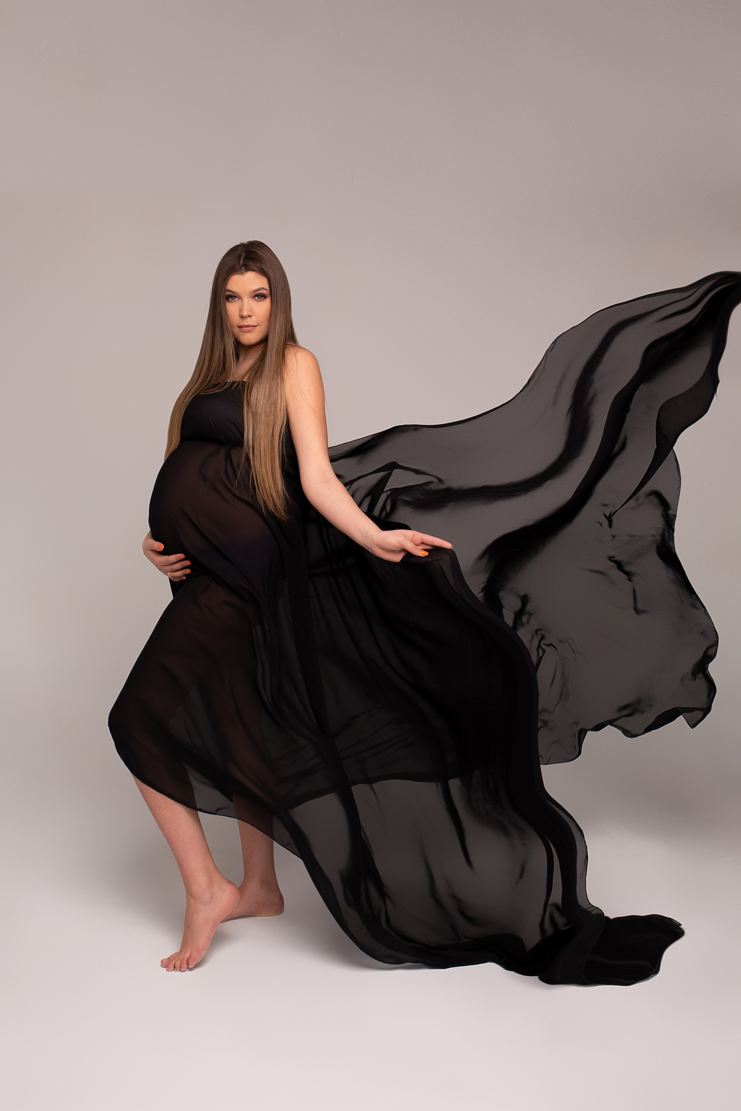 Photo shoot in minimalist style. Professional photographer in Spain