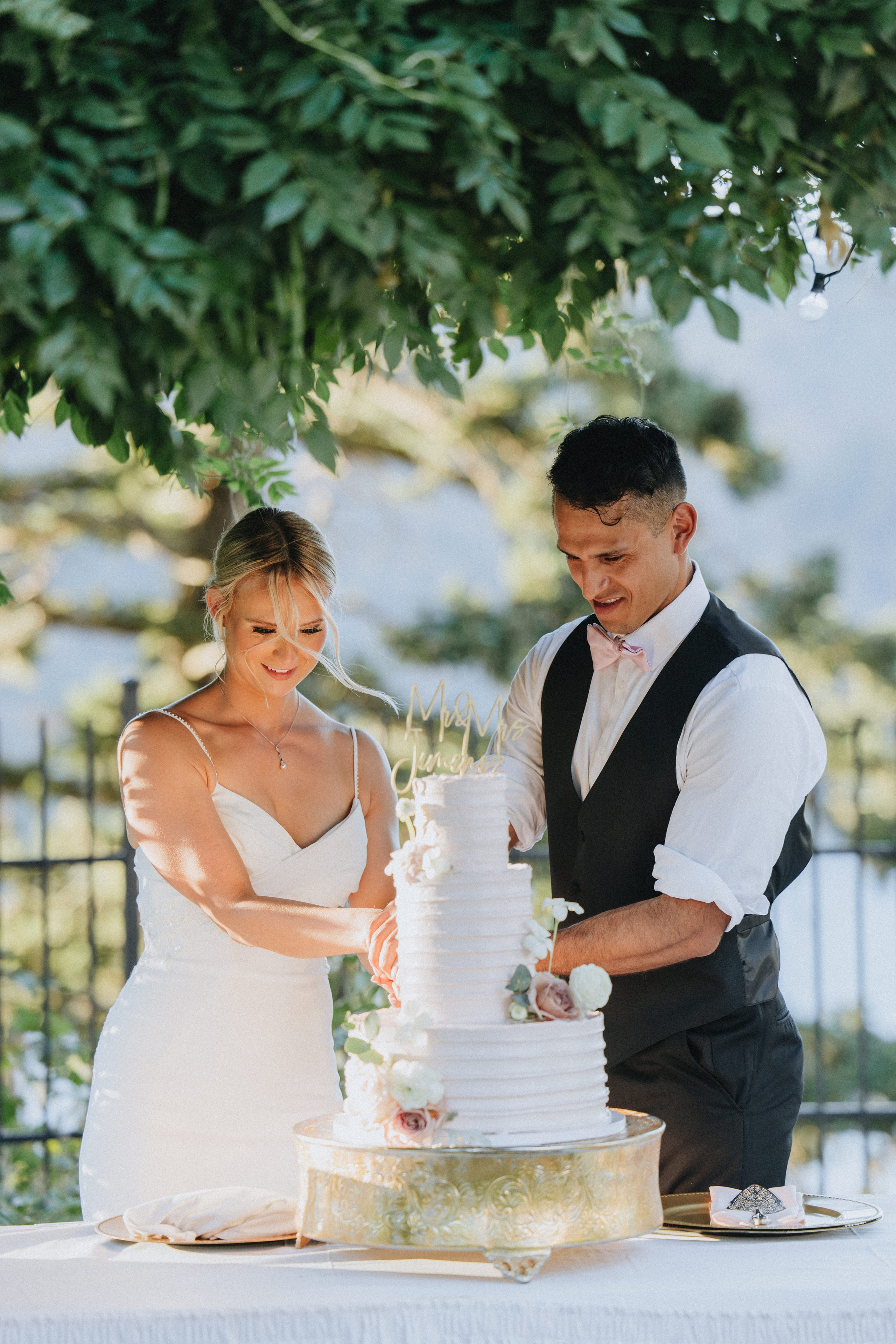 Brook & Richard's Wedding in Portland Oregon| Captured by Georgy Shishkin, Professional Wedding Photographer Seattle, Bend & Oregon Coast. Capturing Love in the Heart of the Pacific Northwes