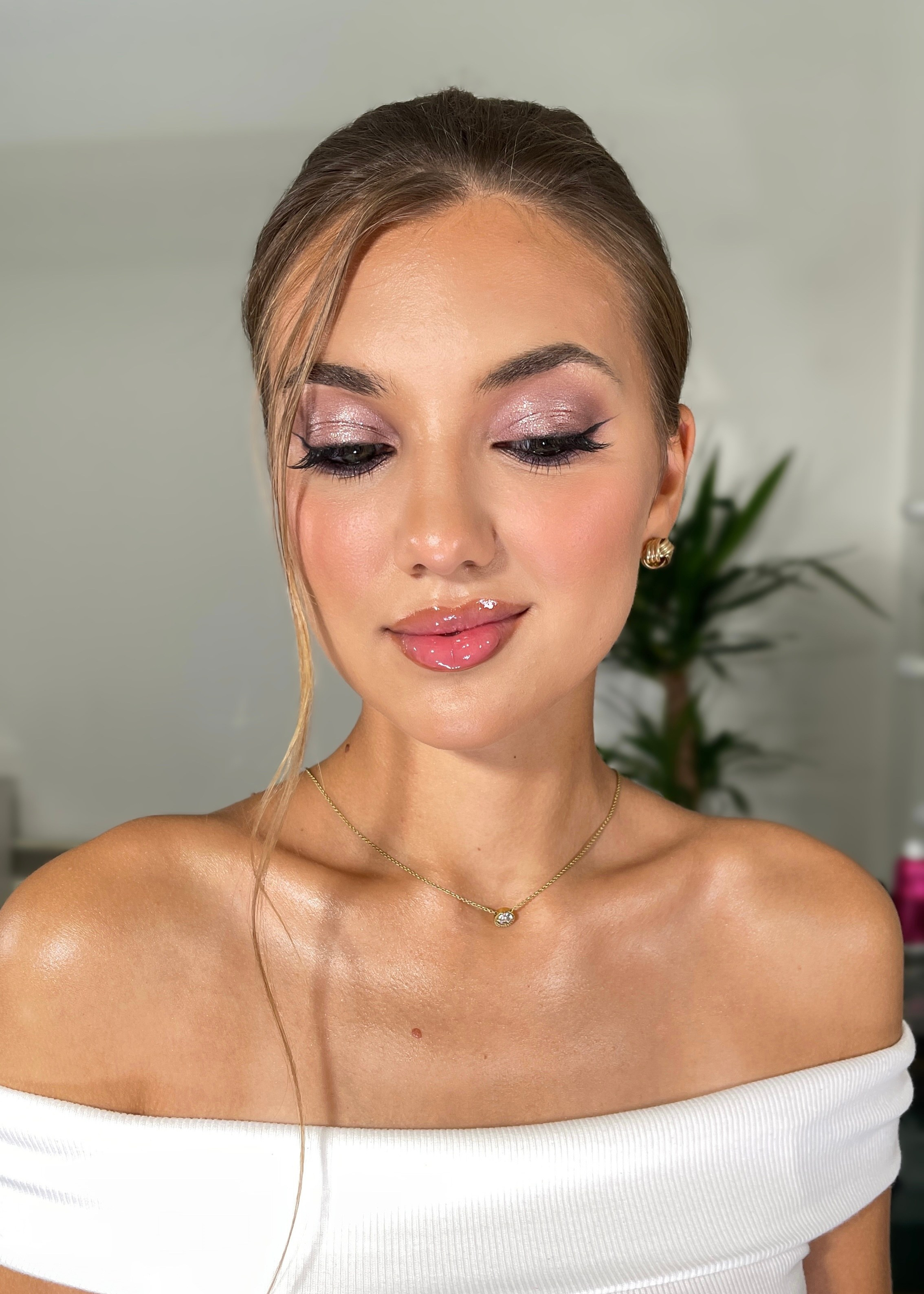 Evening makeup, event hairstyling, special occasion makeup. Makeup artist and Hair stylist in London