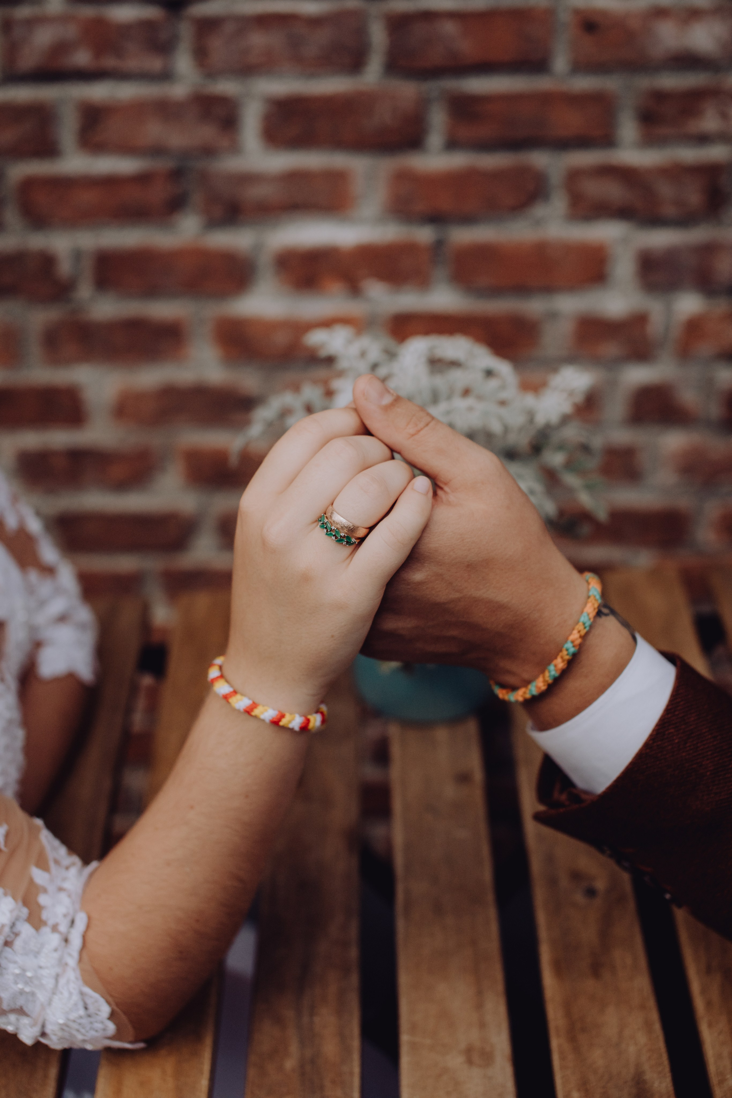 Contact. Wedding & couple photographer from Romania Rut Vetan