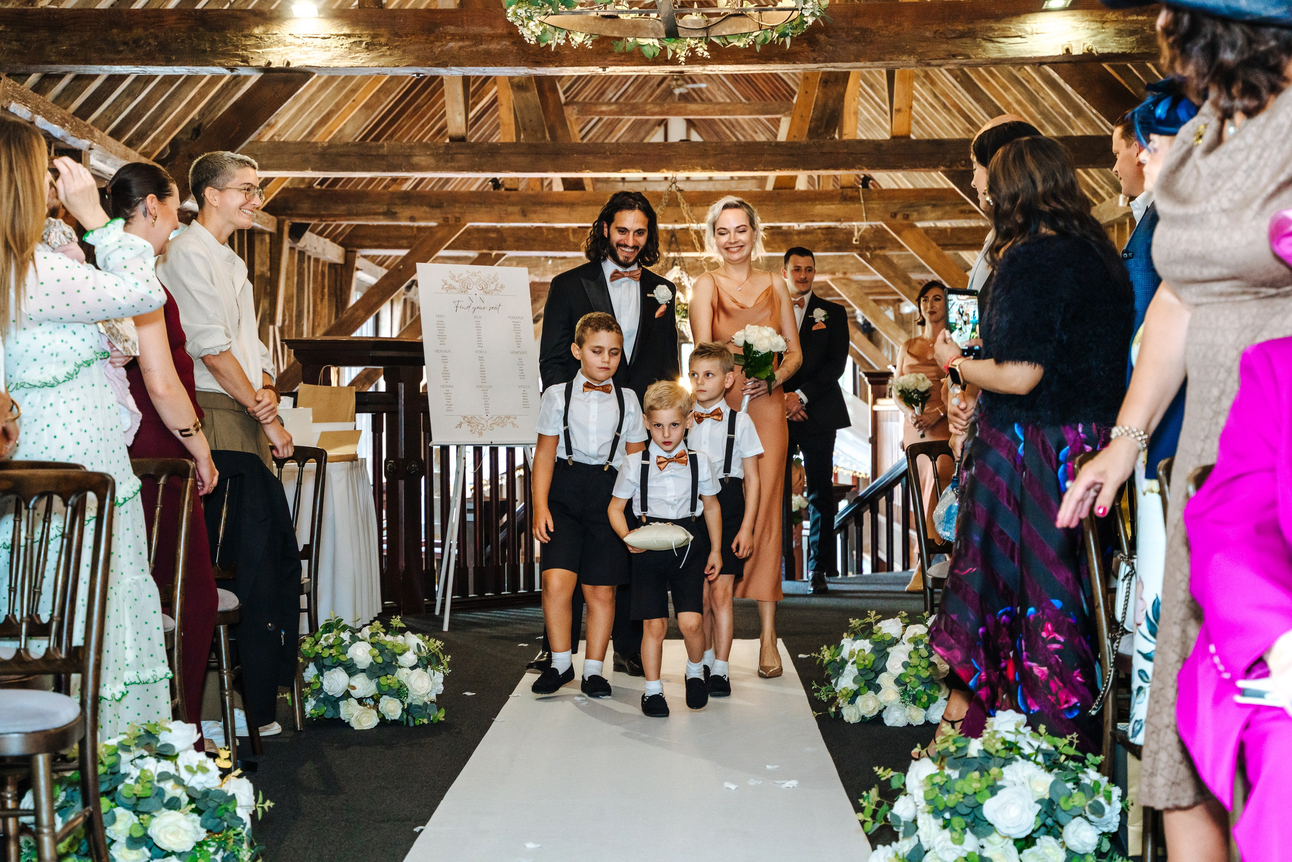 Wedding at Essendon Country Club. Photographer in England Ekaterina Romanova