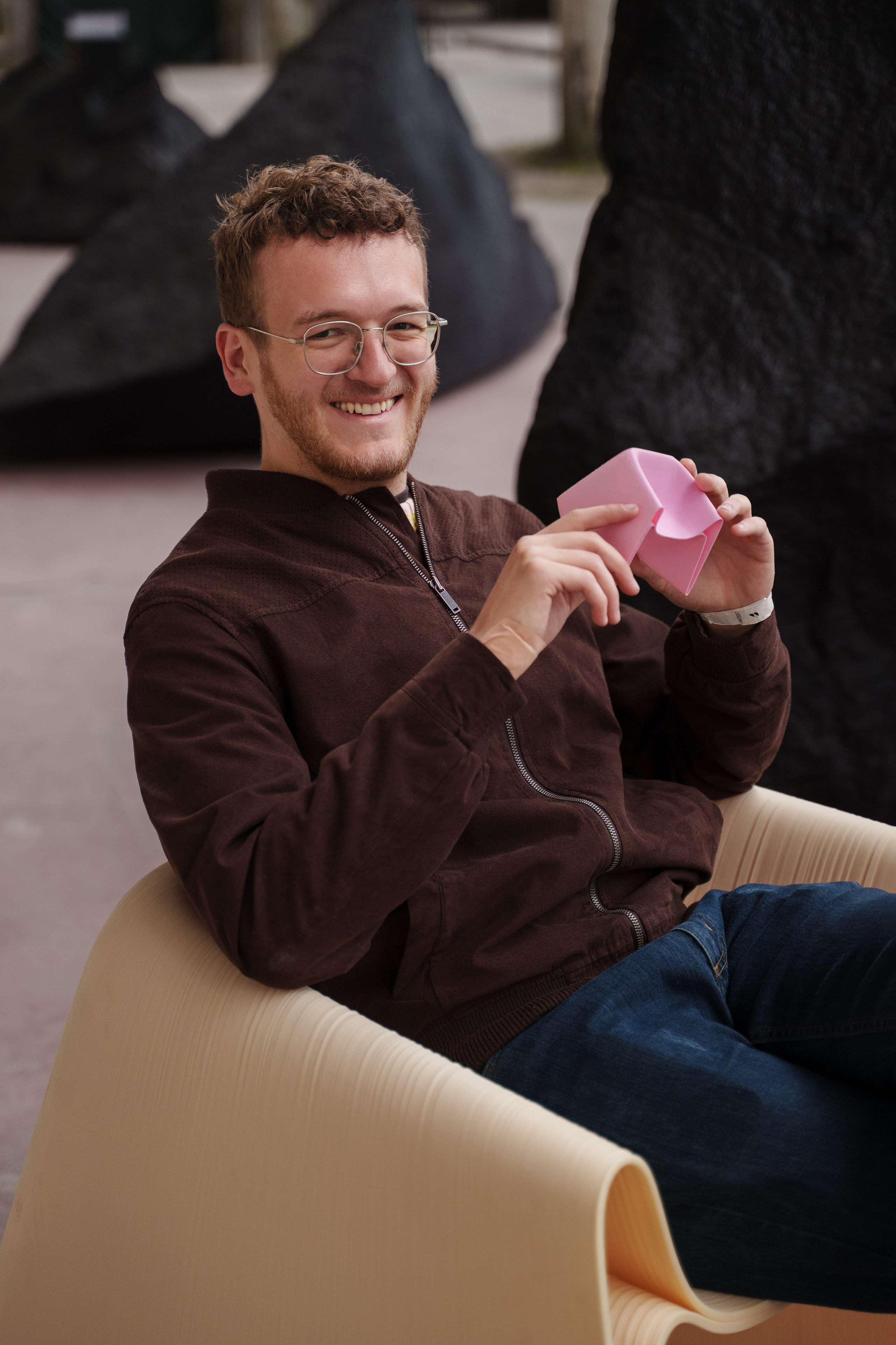 Vizcom. Dmitrii Shmatov — High-End Portrait & Fashion Photographer in Milan