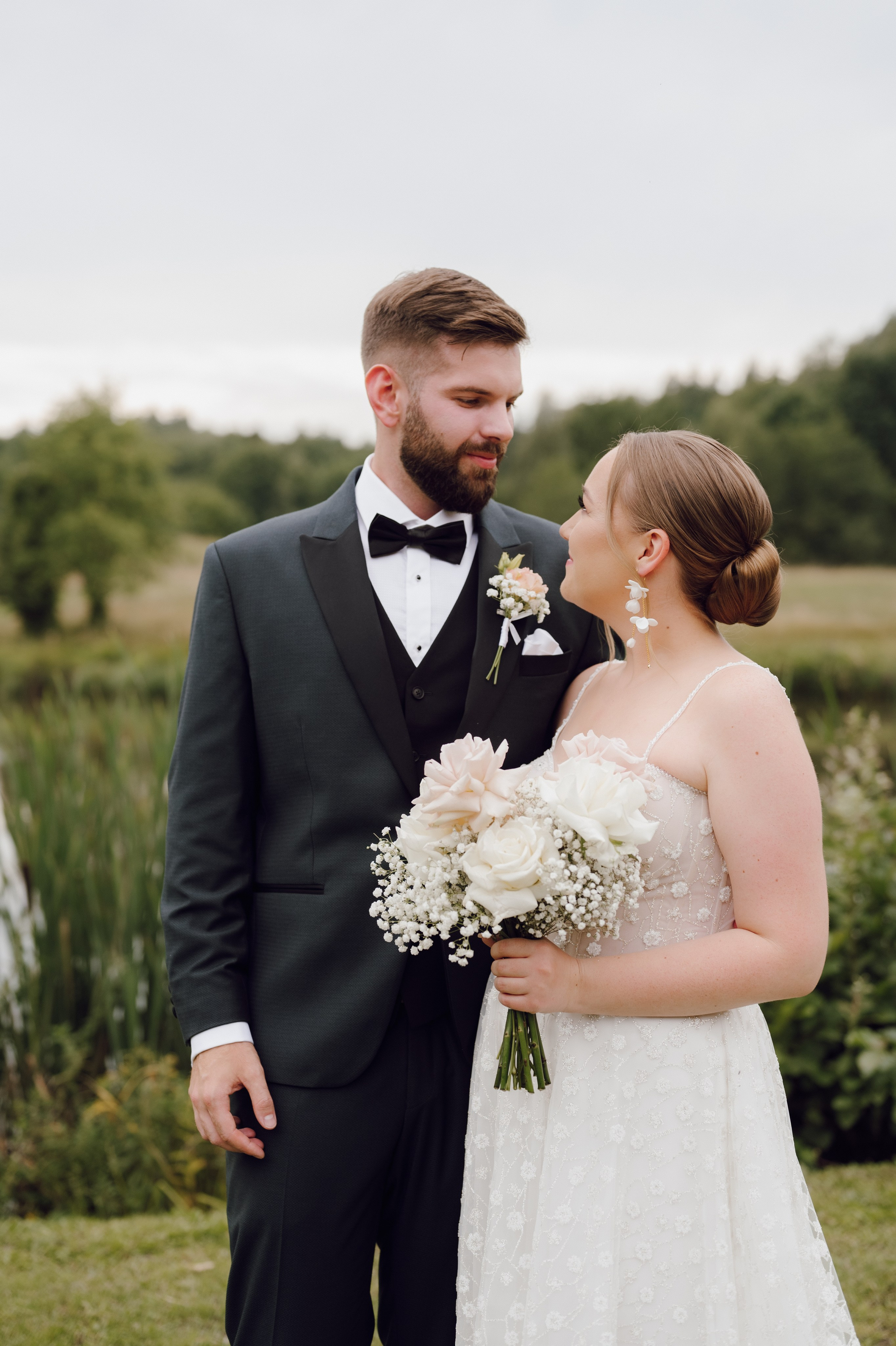 Kasia & Kuba | Wesele w stodole Owczarnia. Ślubny fotograf Poznań | Oliwia Makara