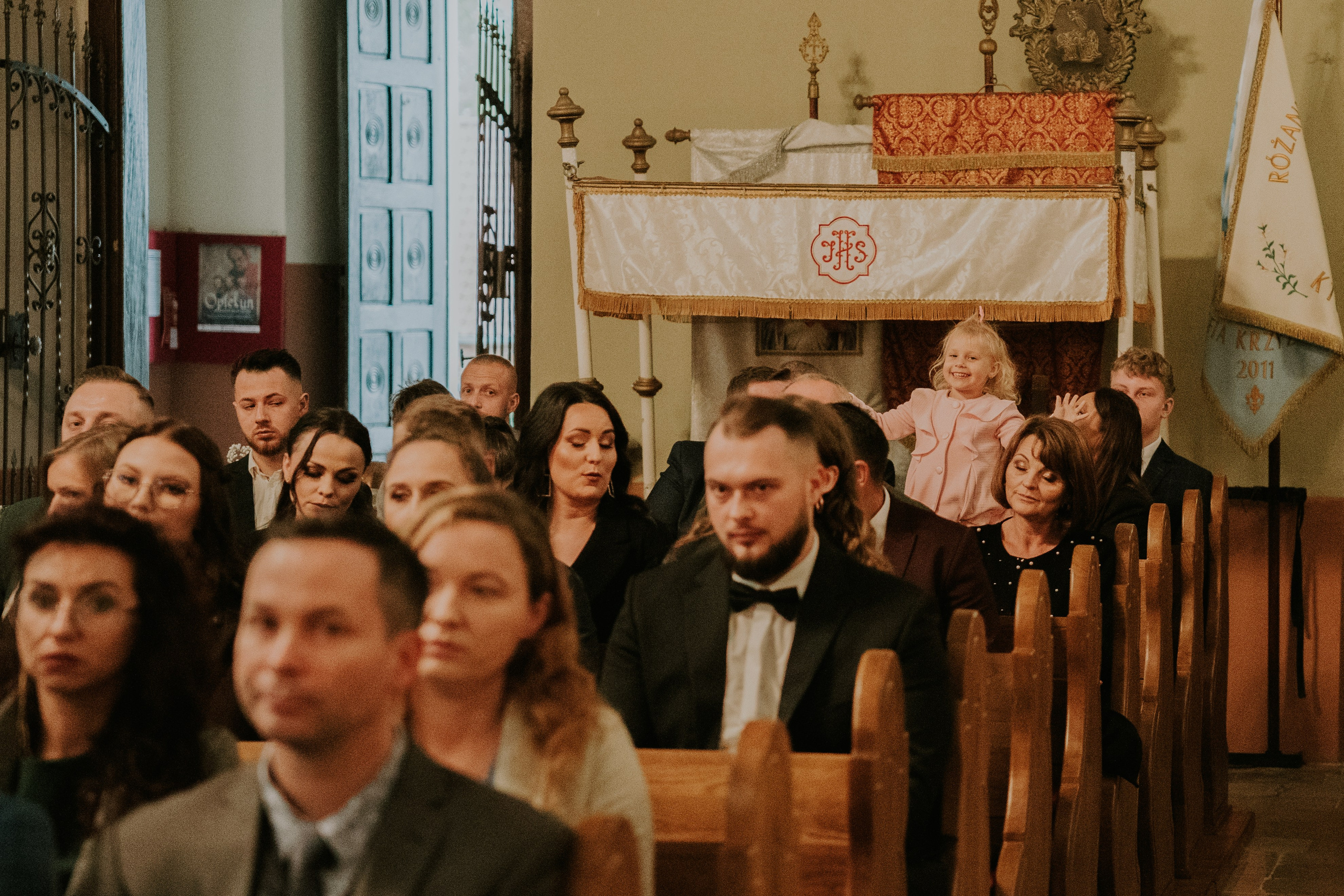 Trzy Drzewa: wspaniała uroczystość Wiktorii i Kamila. Karkowskafoto - fotografia miłości