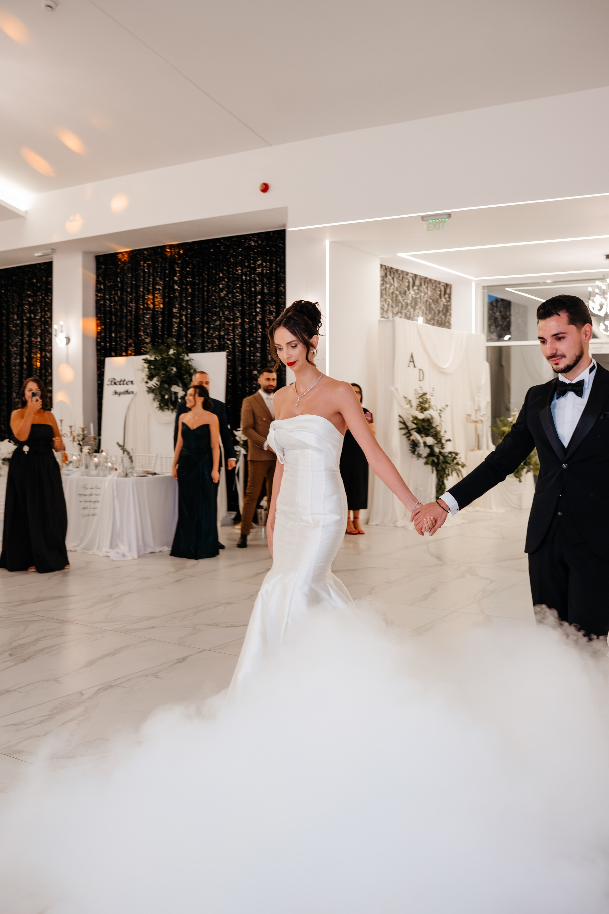 Povestea de nuntă a lui Anca și Dragoș în Bacău | Fotografie de Eveniment. Raw Studio. Fotograful tau de nunta!