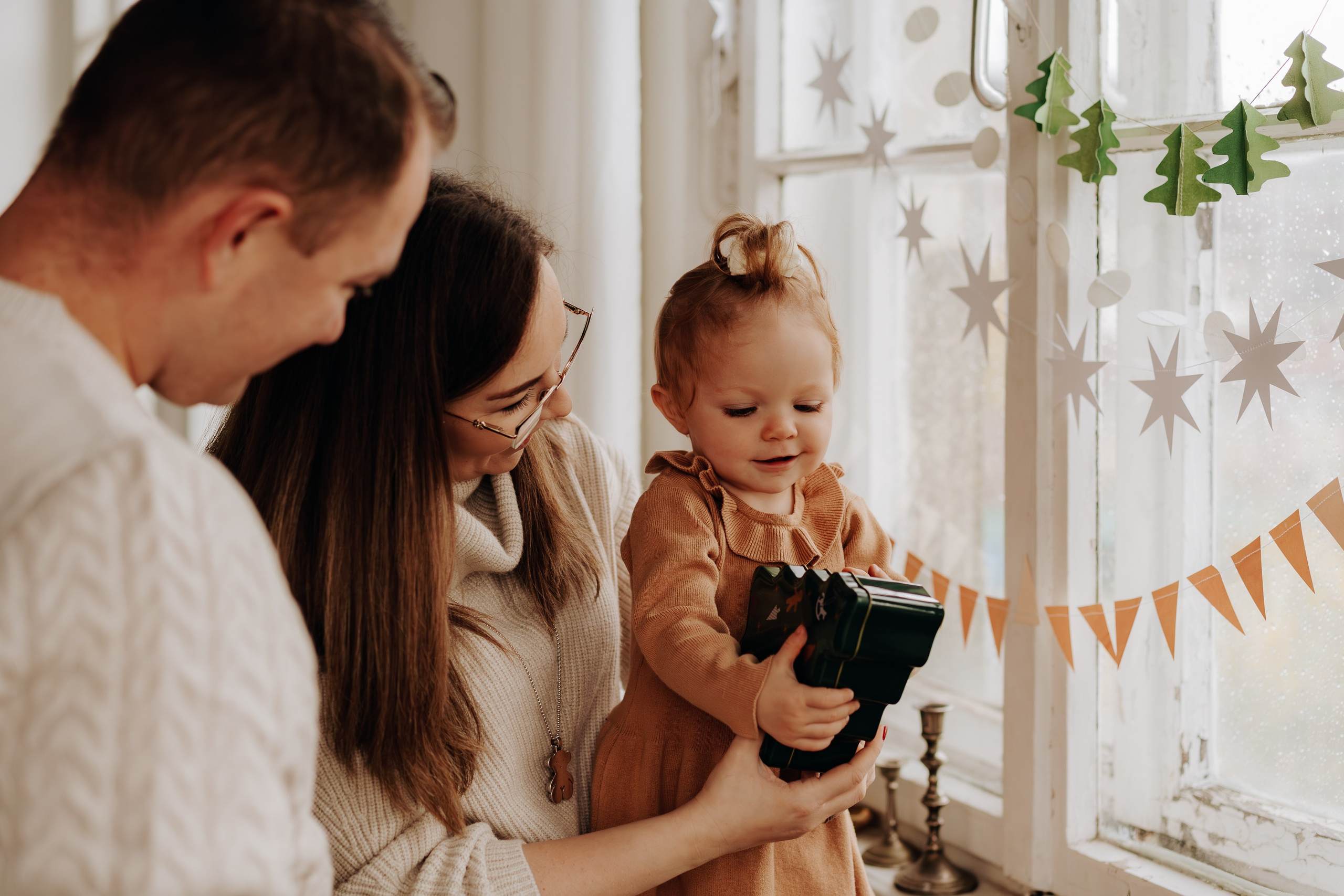 Minimalistyczne sesje świąteczne. Fotograf ślubny & lifestyle Gdańsk, Karolina Baczewska