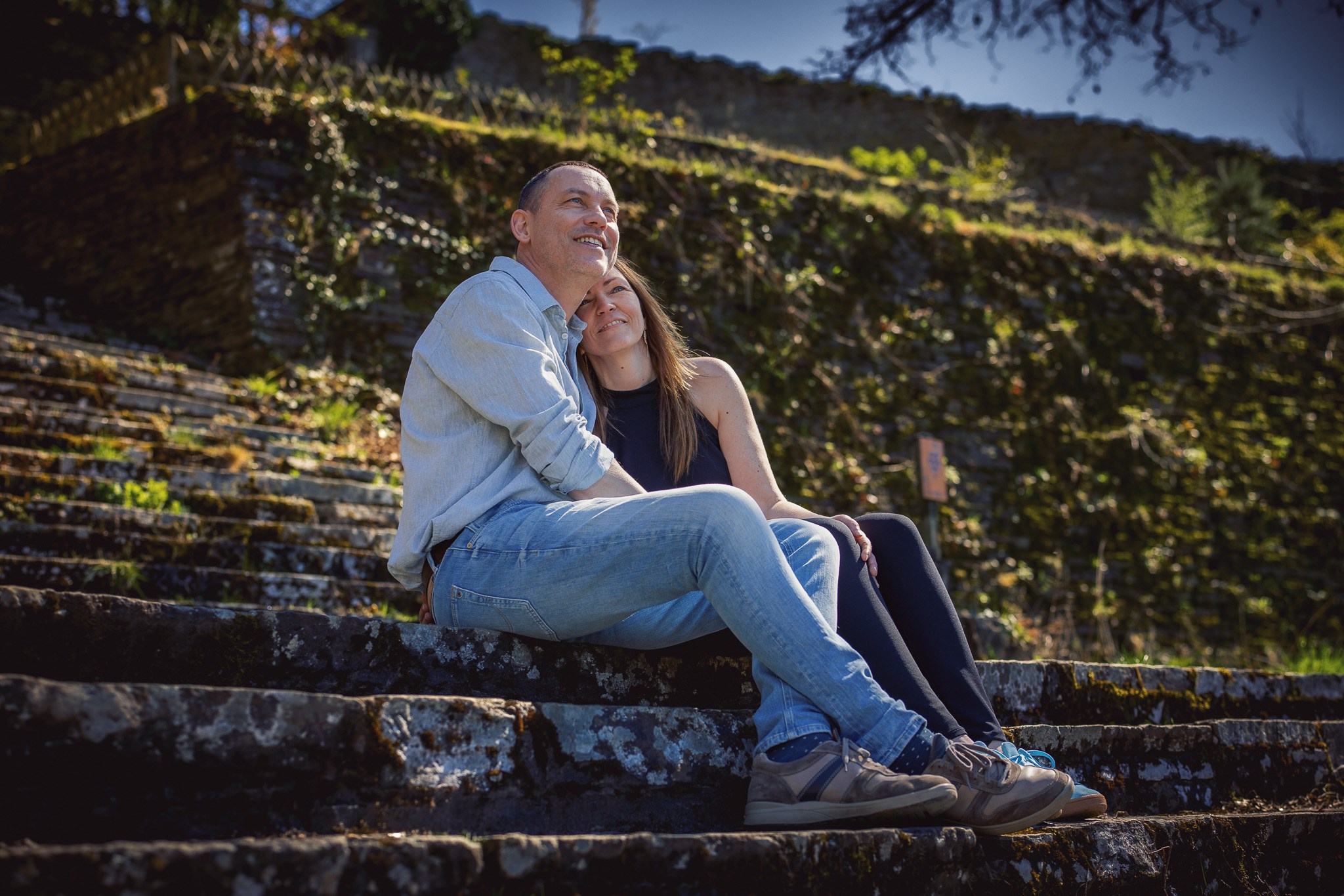 Koppelshoot in de historische ruïnes van Villers-la-Ville met Tamara en Gert - Kapture Fotografie
